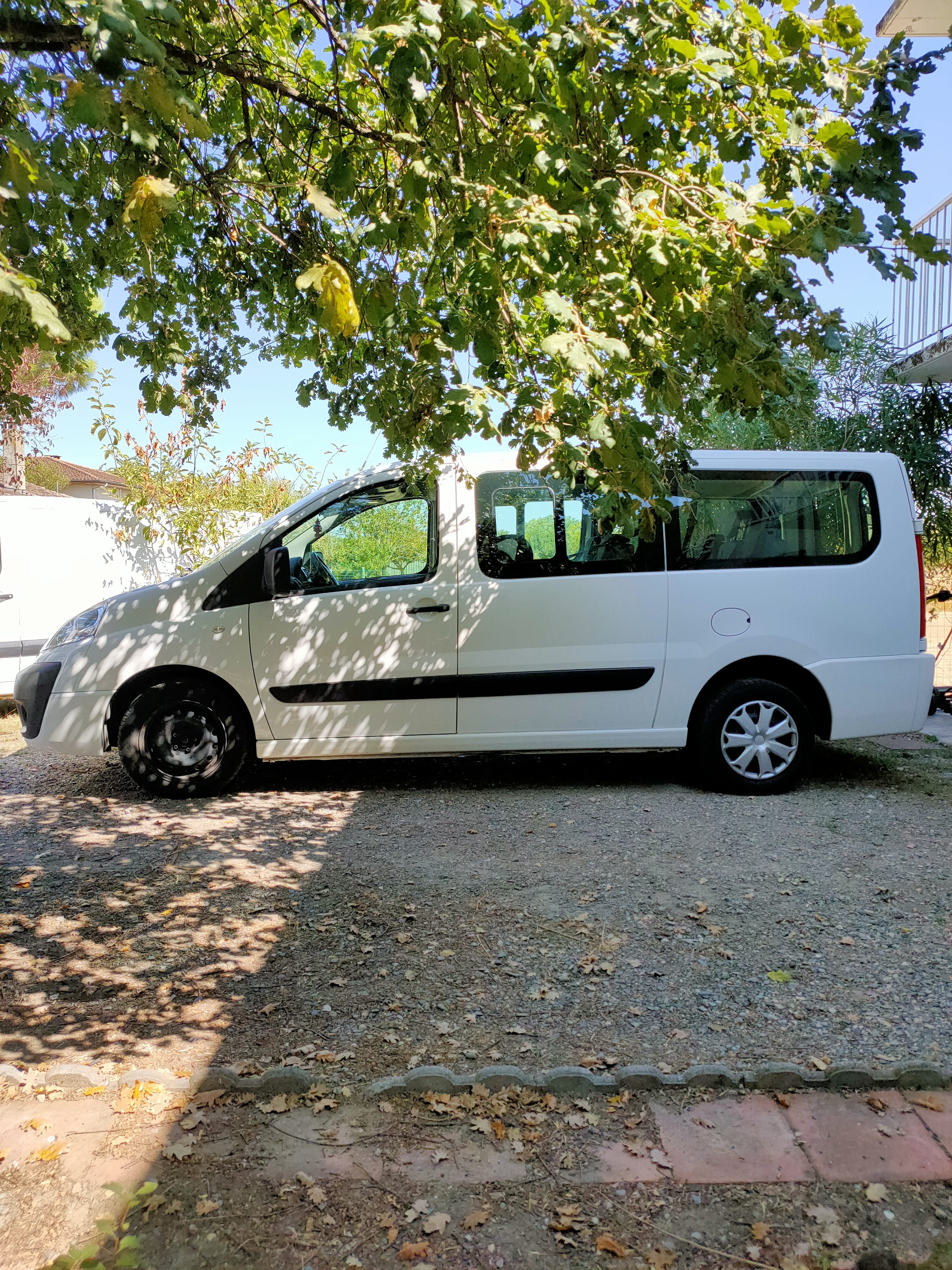 Peugeot Expert Tepee Minibus rallongé 9 Places modulable avec Climatisation