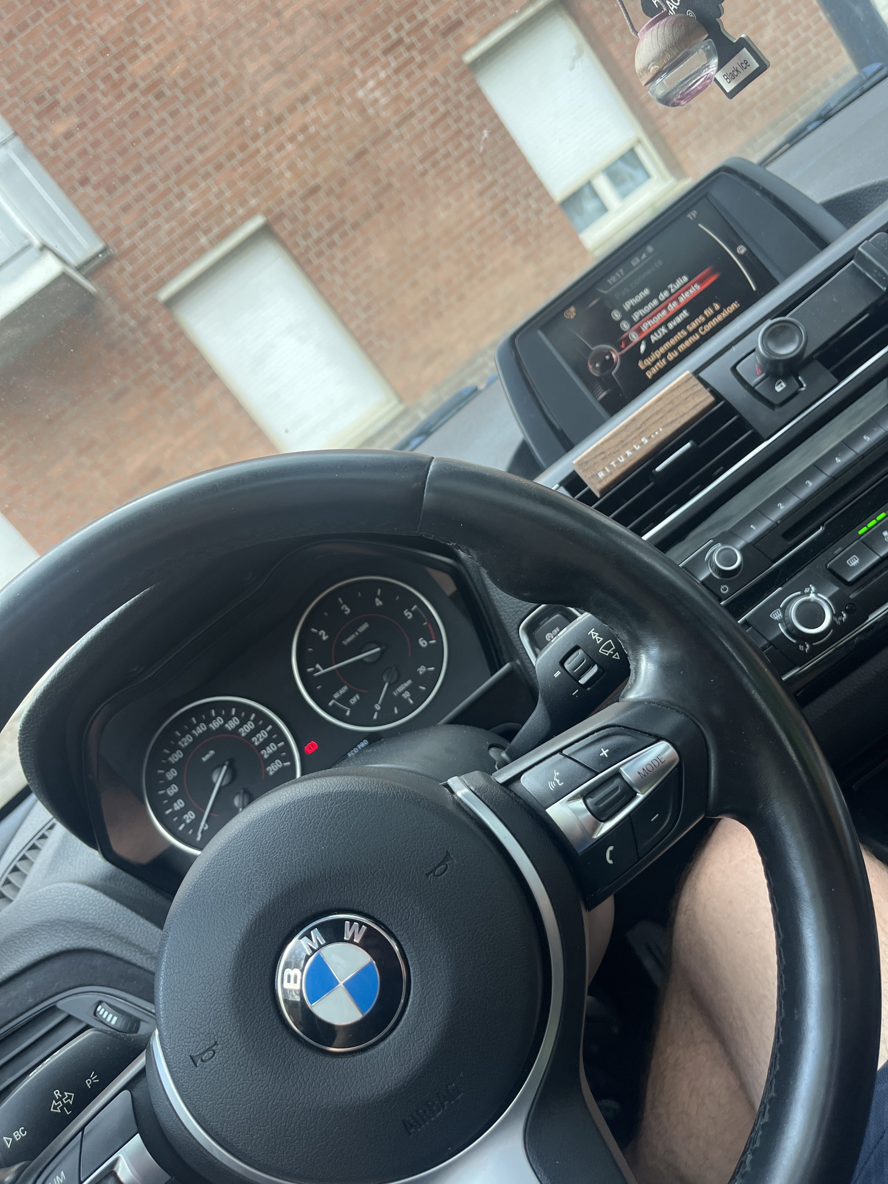 BMW Série 1 avec Régulateur de vitesse