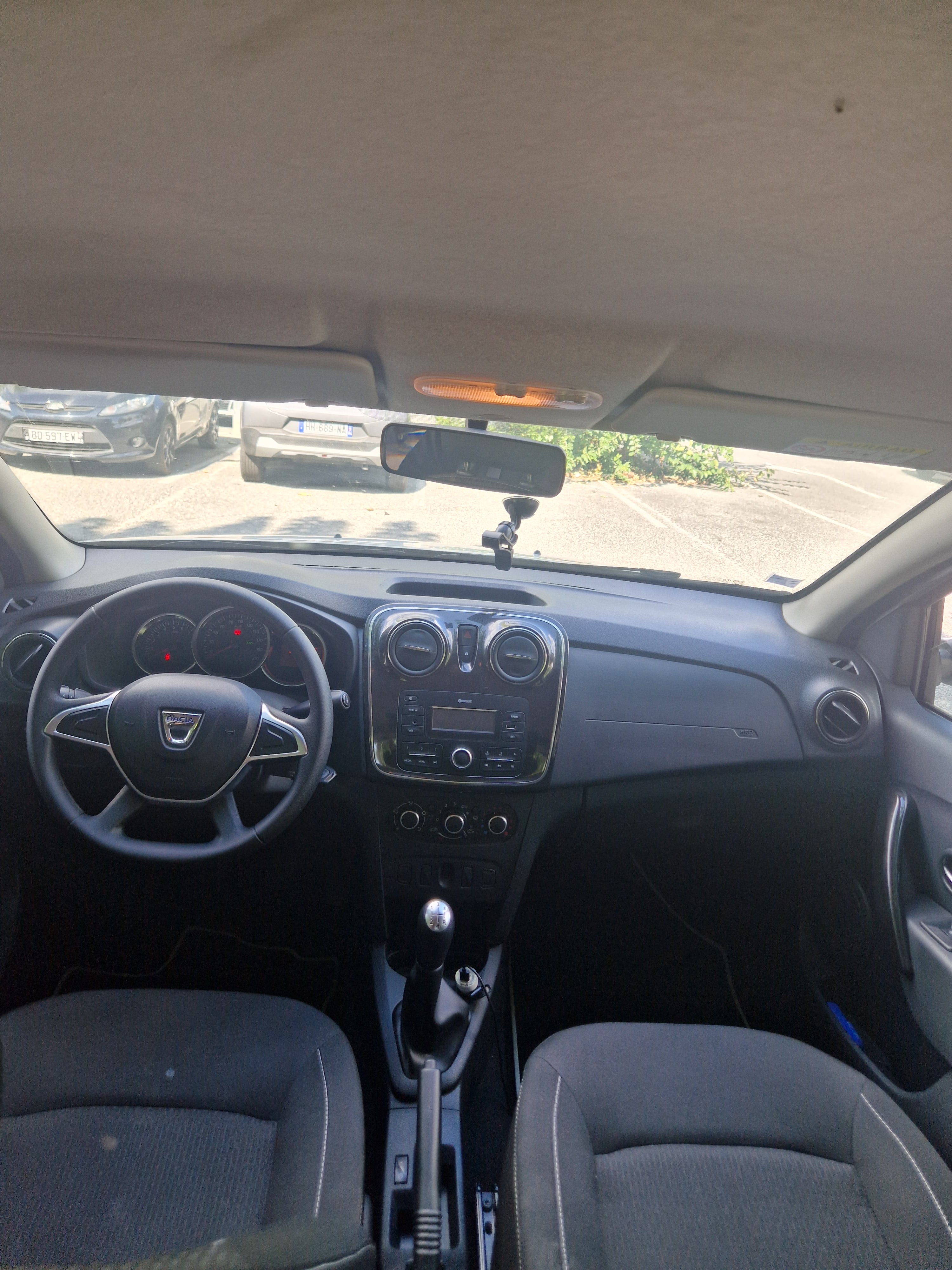 Dacia Sandero 0.9 tce avec Audio Bluetooth