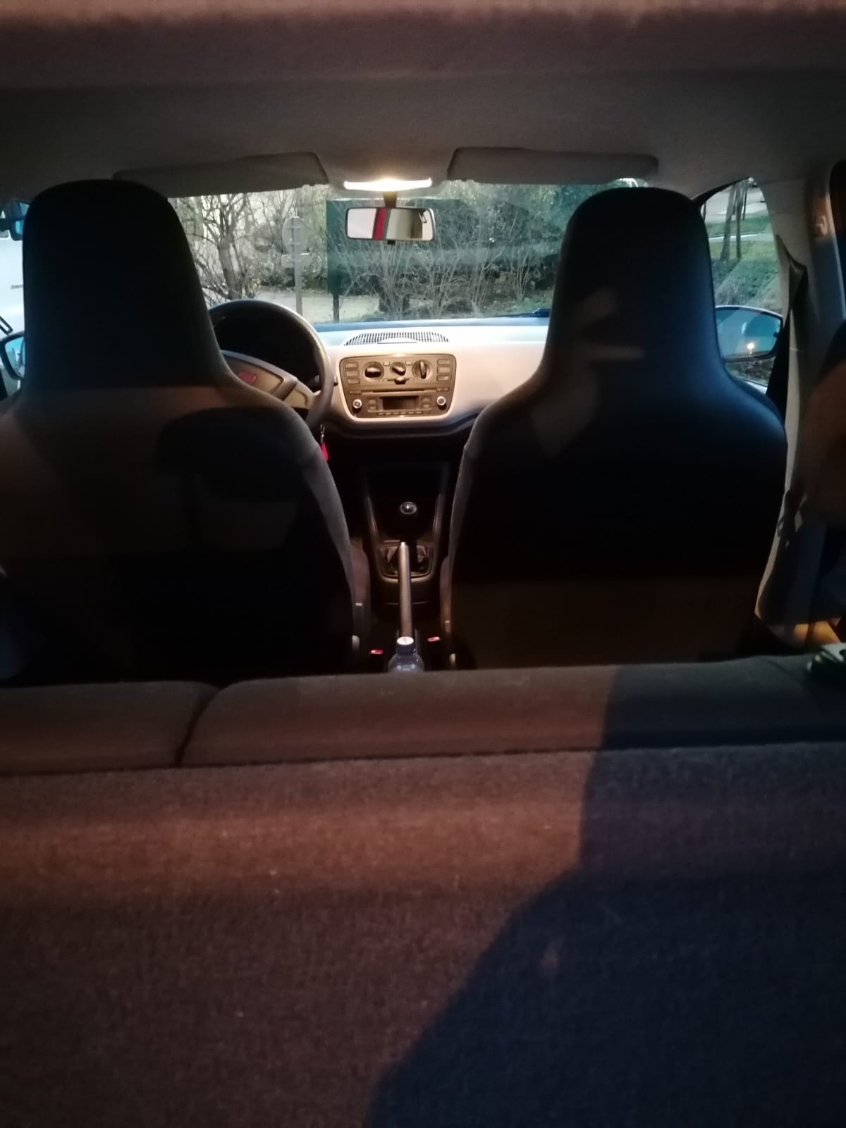 Seat Mii 5 portes vignette suisse avec Siège bébé