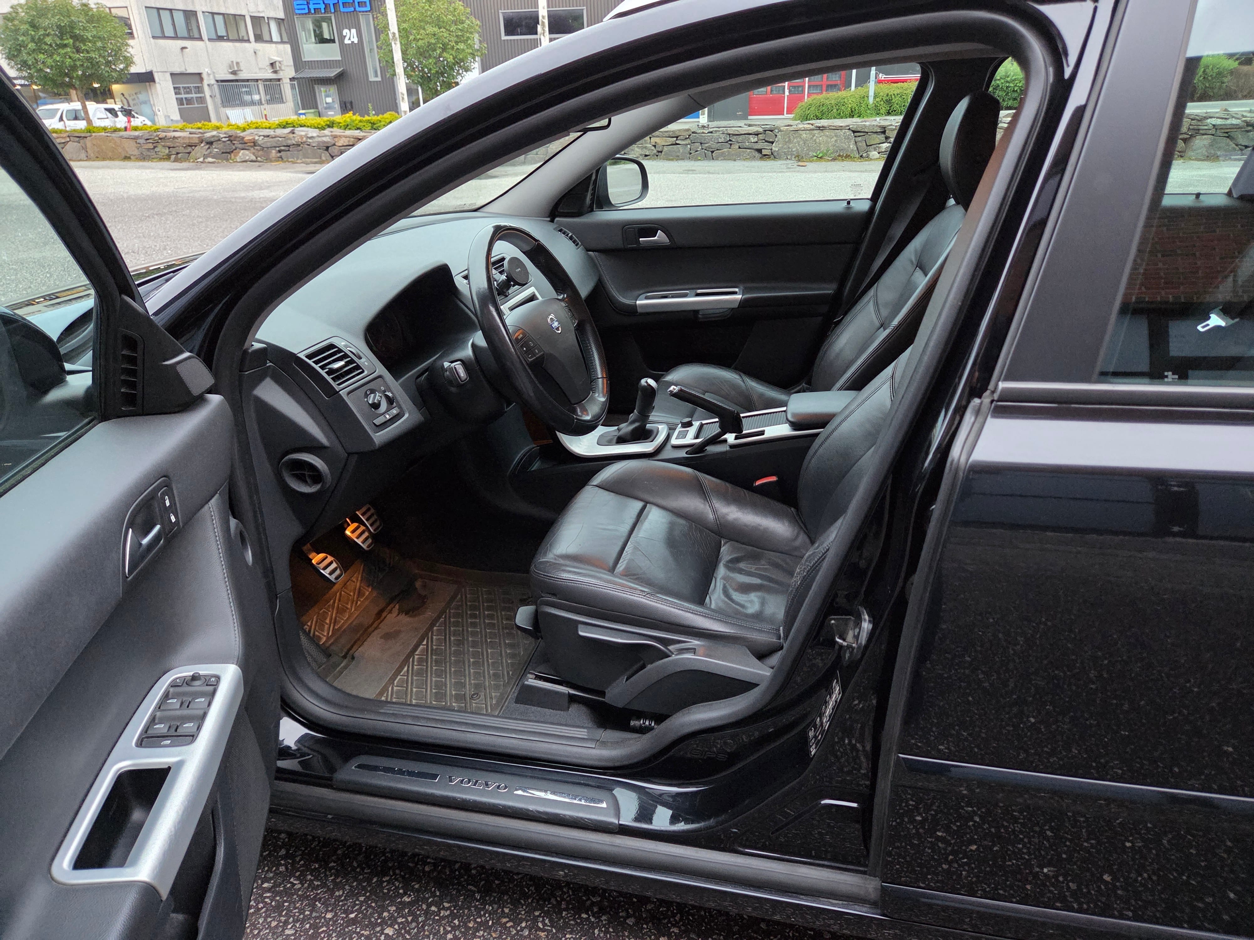Volvo V50 med Bilradio