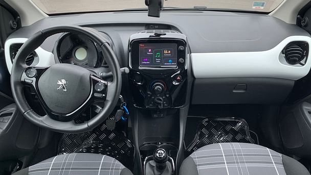 Peugeot 108 Park Manufacture avec Entrée audio / iPod