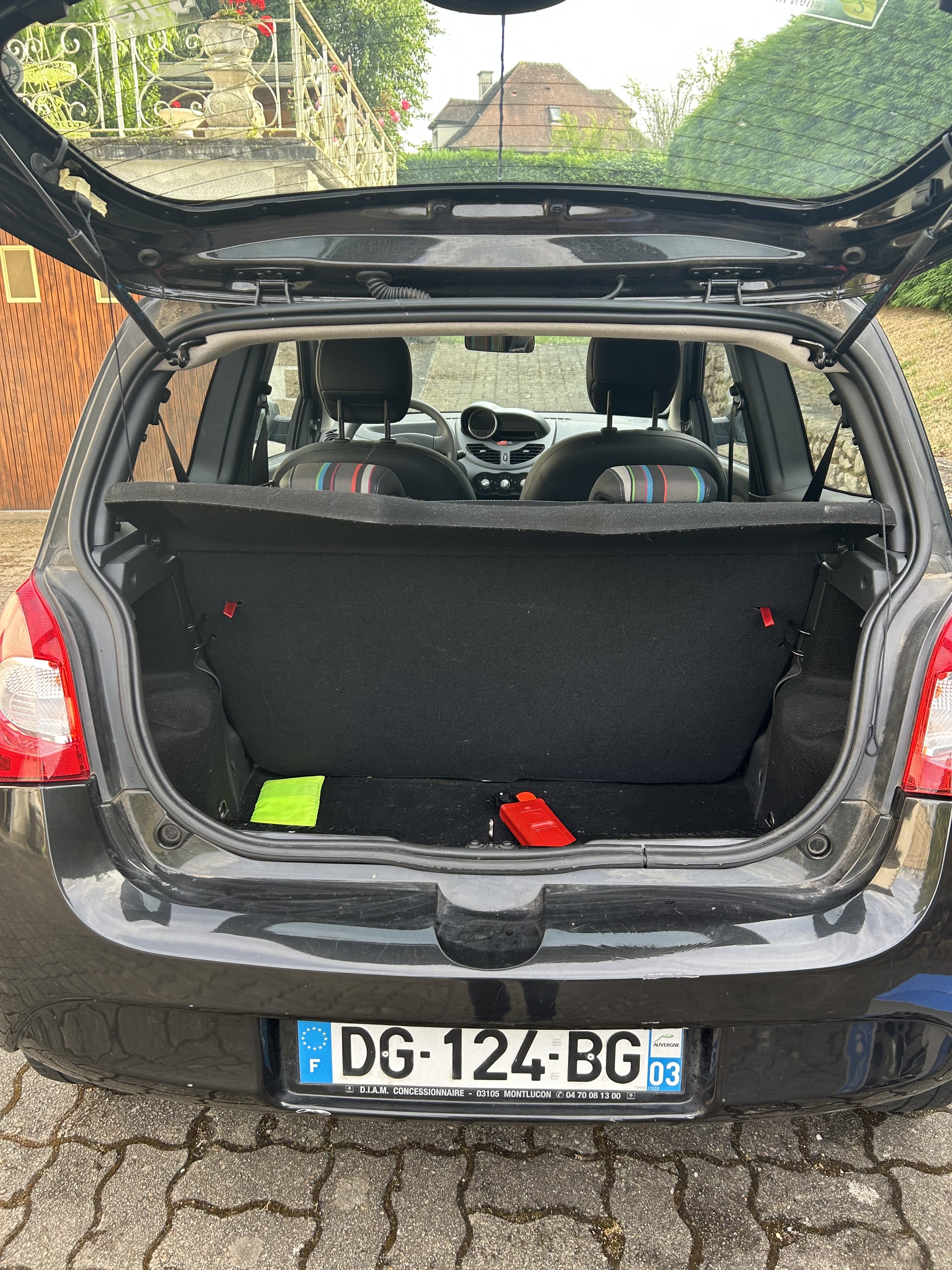 Renault Twingo avec Entrée audio / iPod