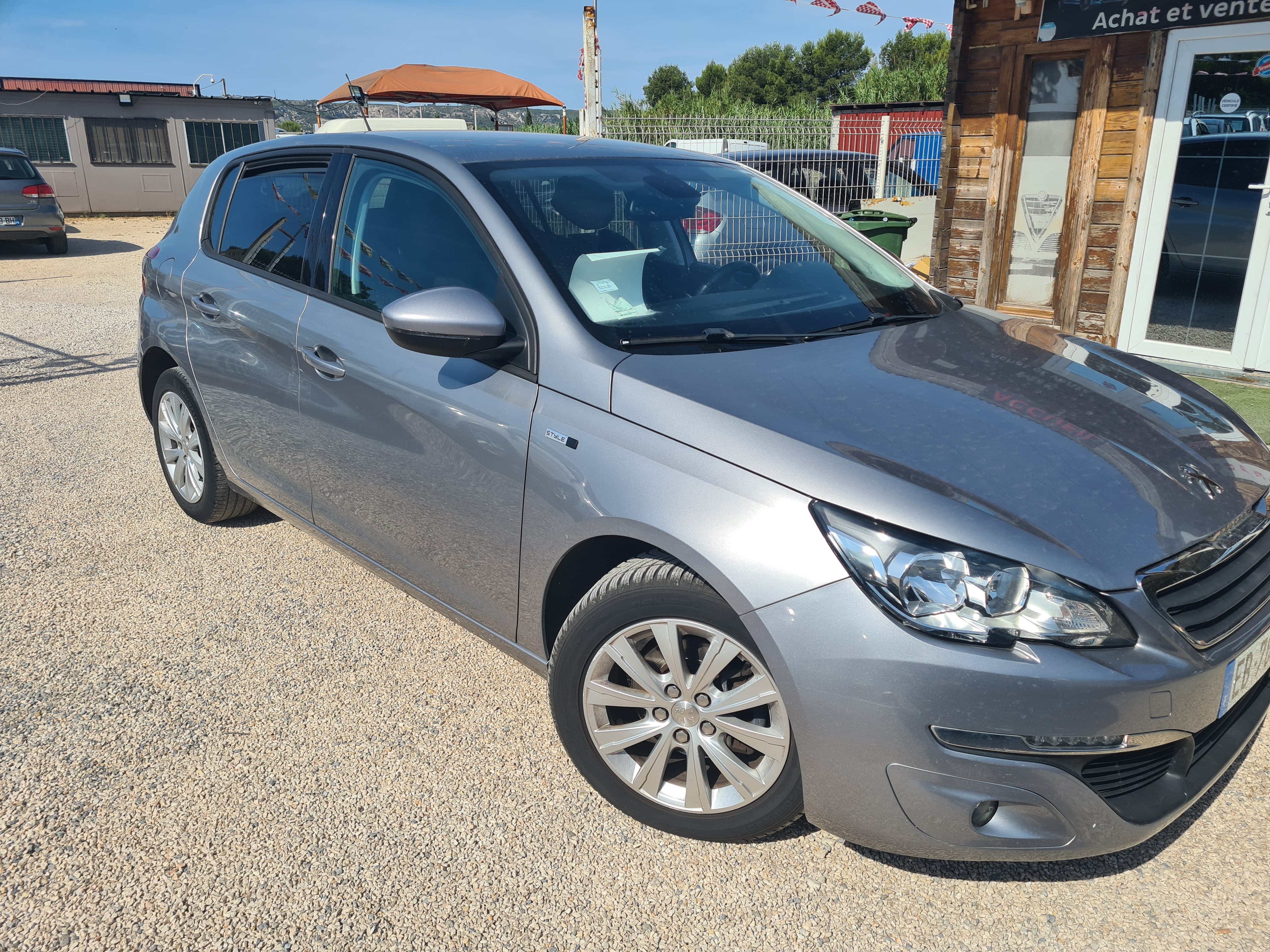Peugeot 308 avec Climatisation