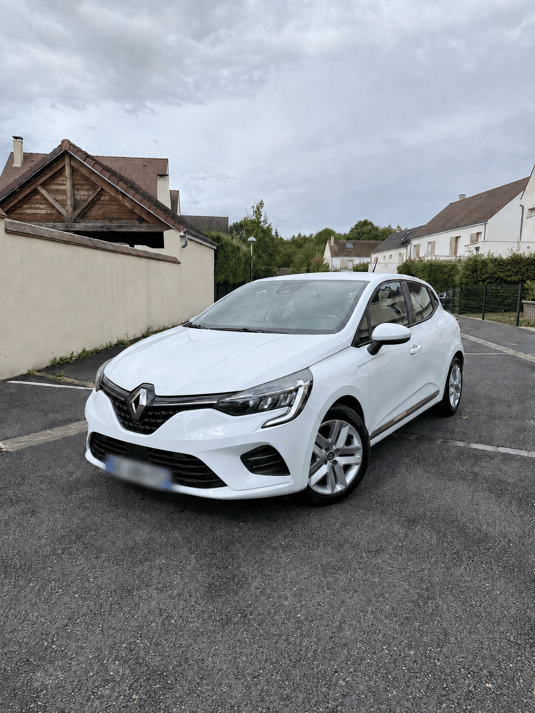Renault Clio V E-Tech 140 - 21N Business, 2022, Essence 95 / Électrique (hybride), automatique