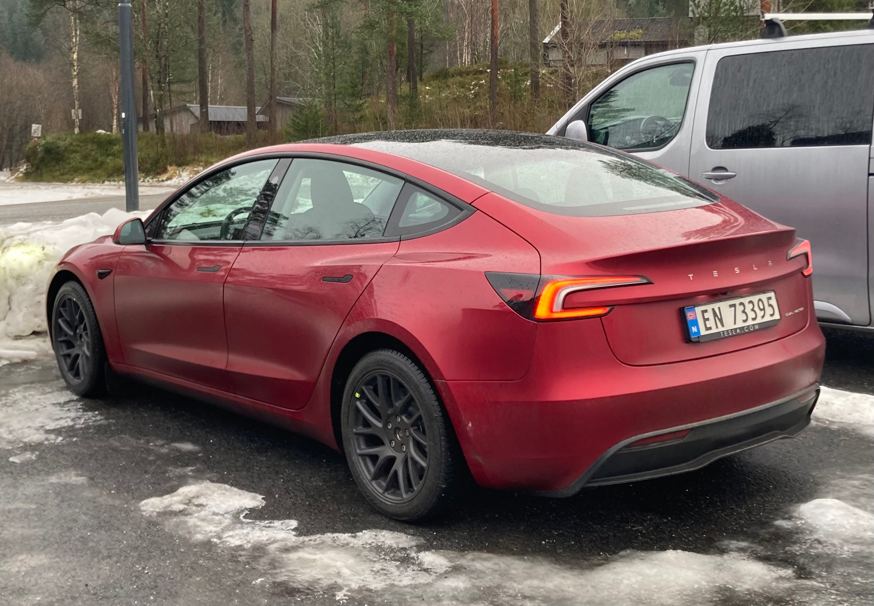 Tesla Model 3 Long Range med GPS