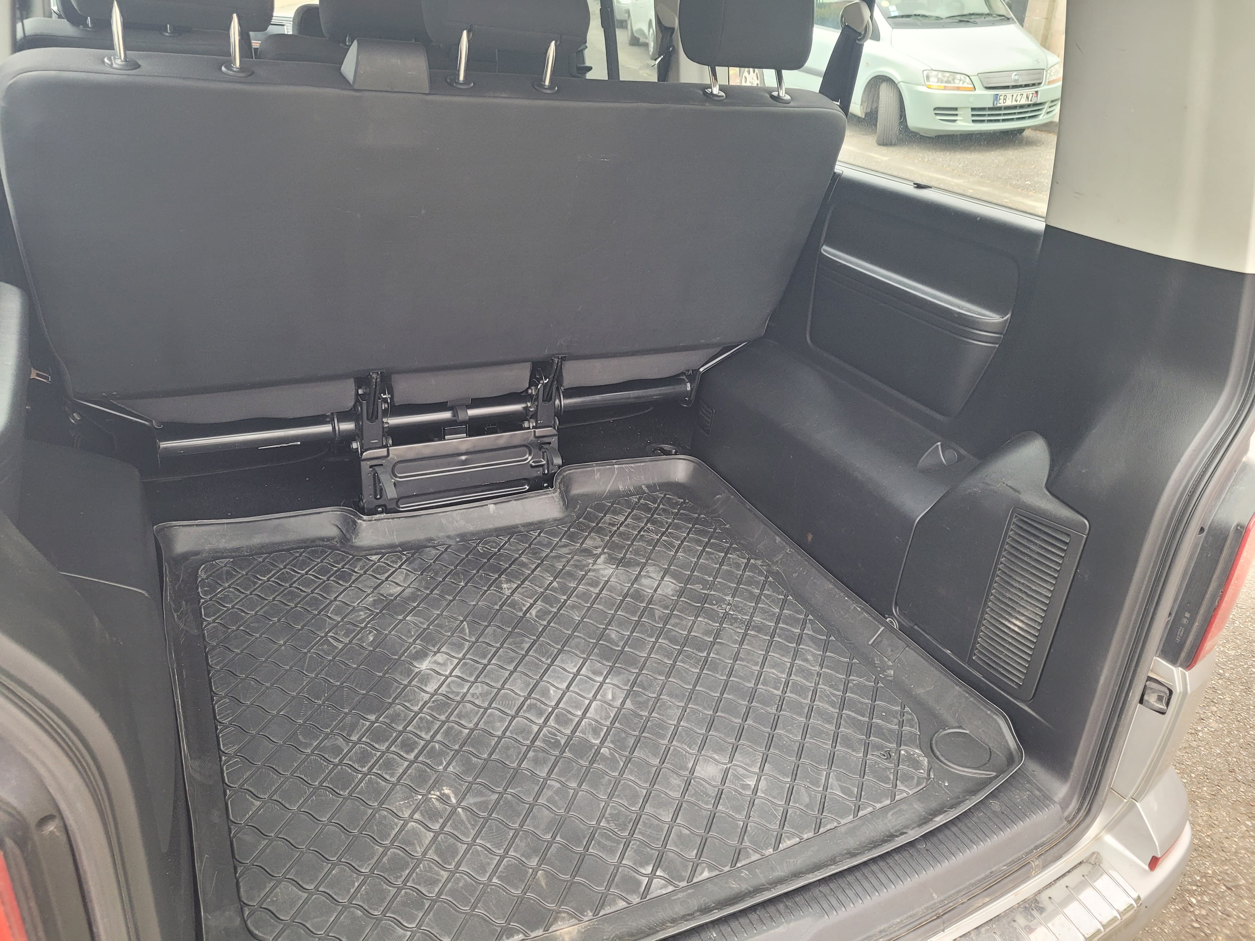 Volkswagen Caravelle 150ch diesel boîte auto