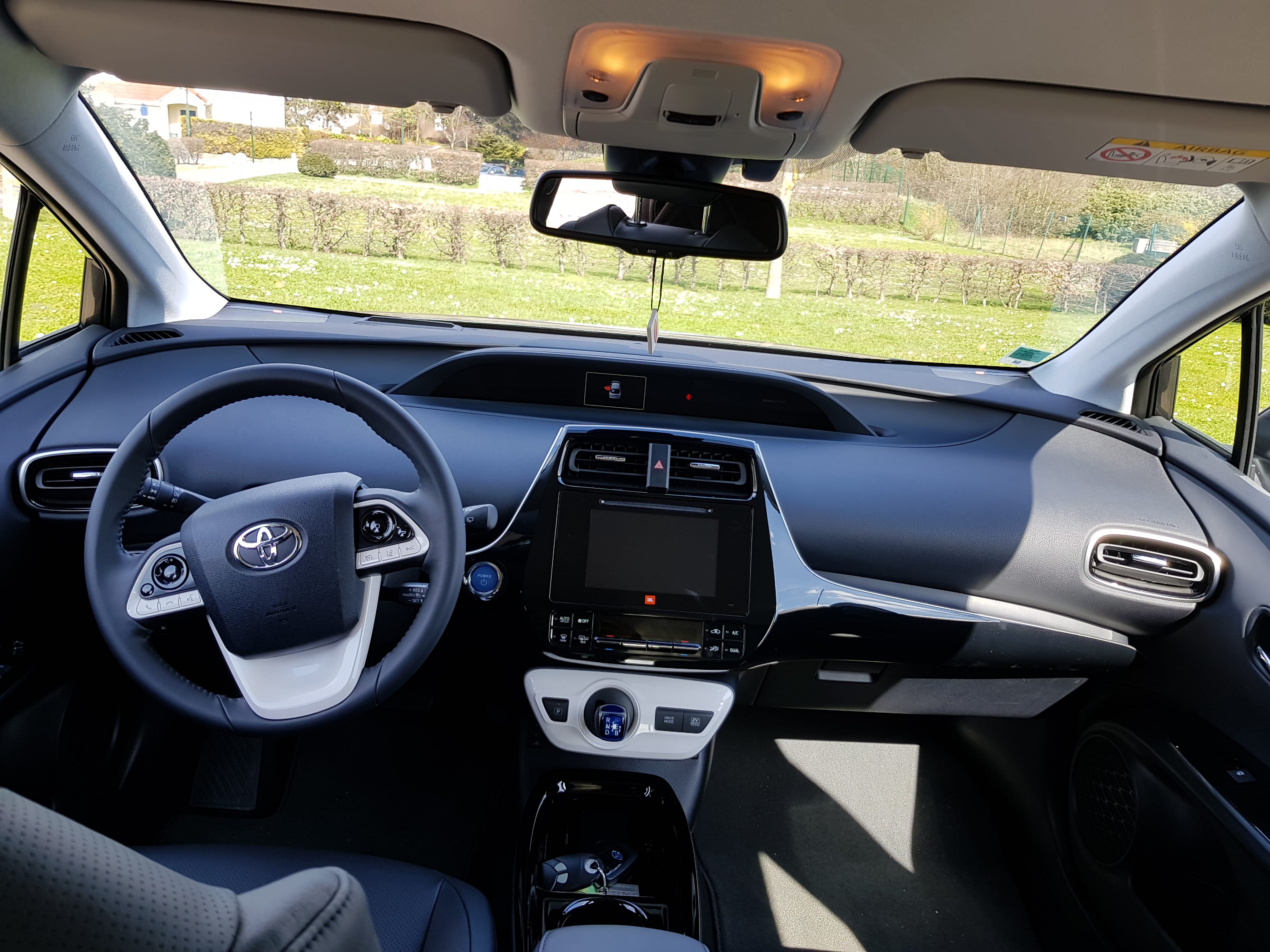Toyota Prius Lounge hybride avec Siège bébé
