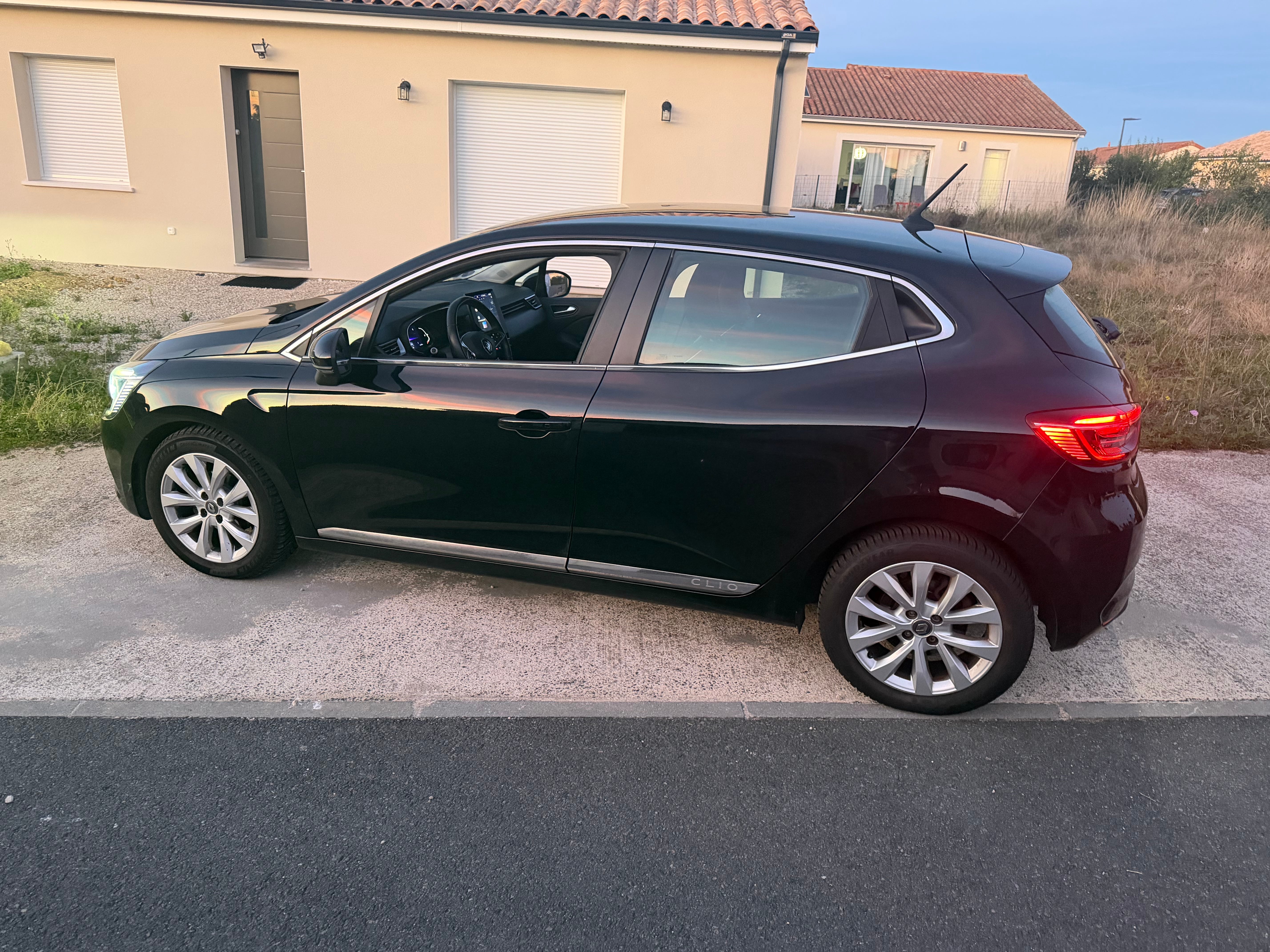 Renault Clio avec Climatisation