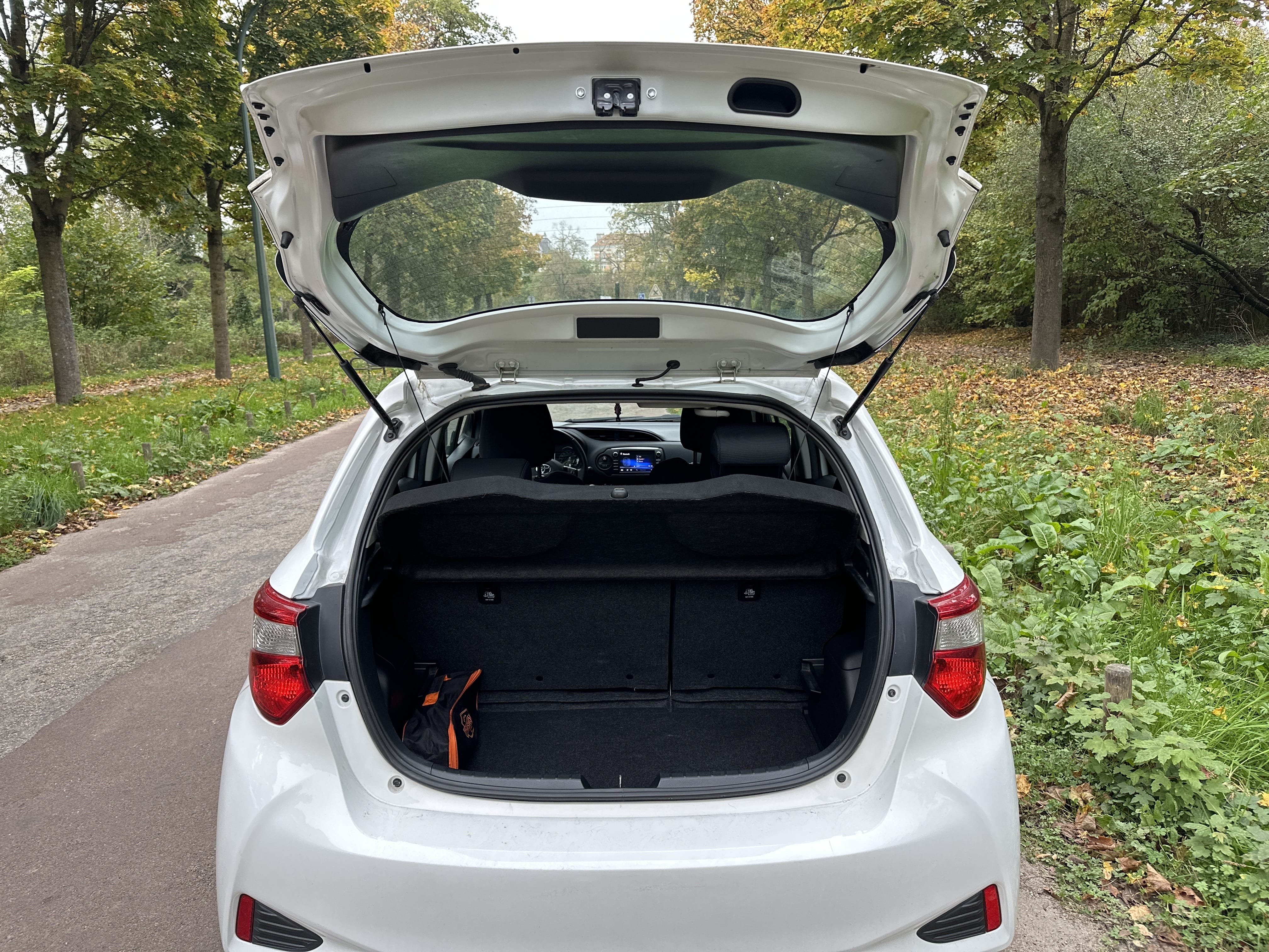 Toyota Yaris Hybride avec Dashcam