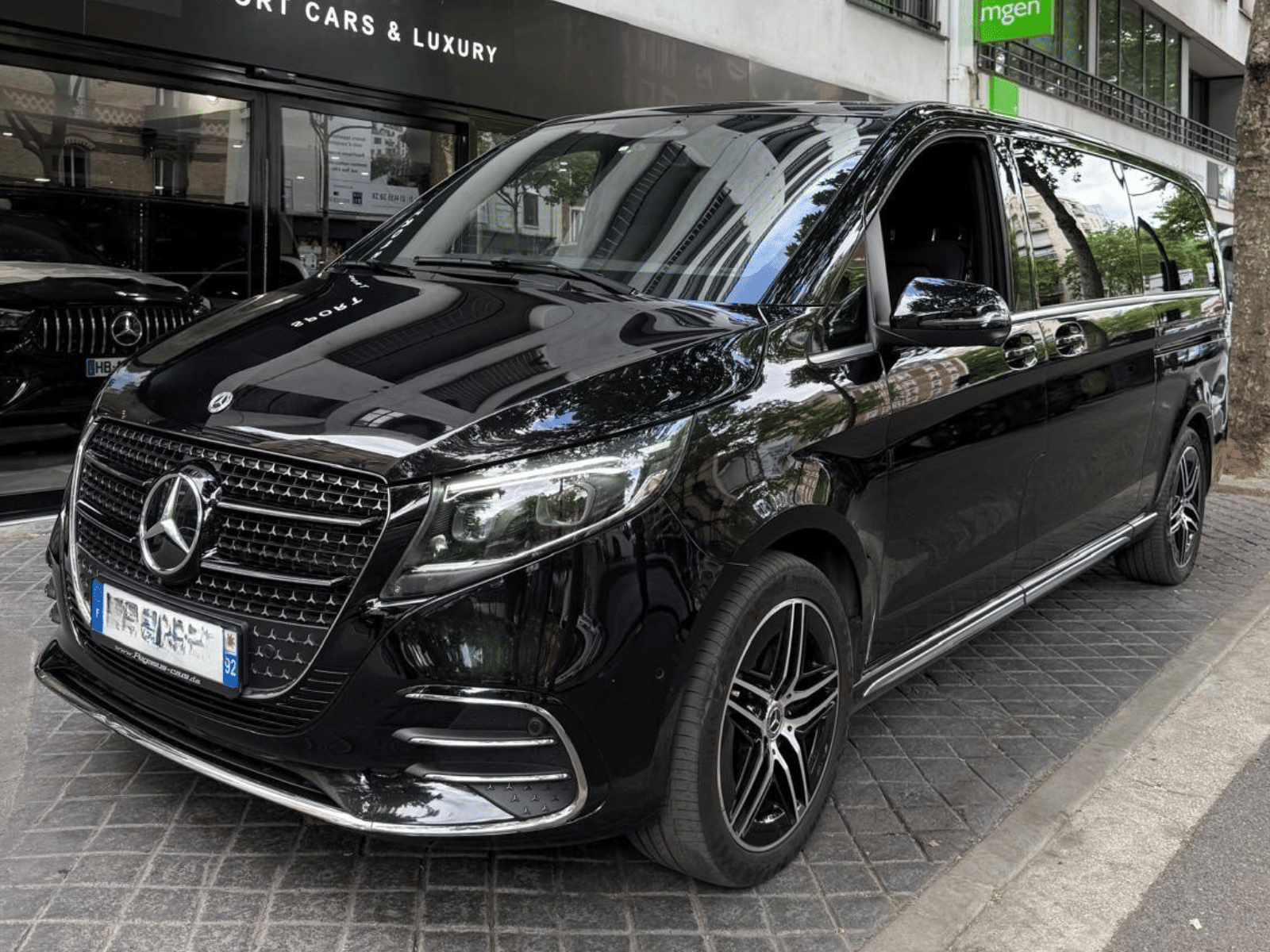 Mercedes-Benz Classe V 250 d 4-MATIC, 2024, Diesel, automatisch, 8 zitplaatsen