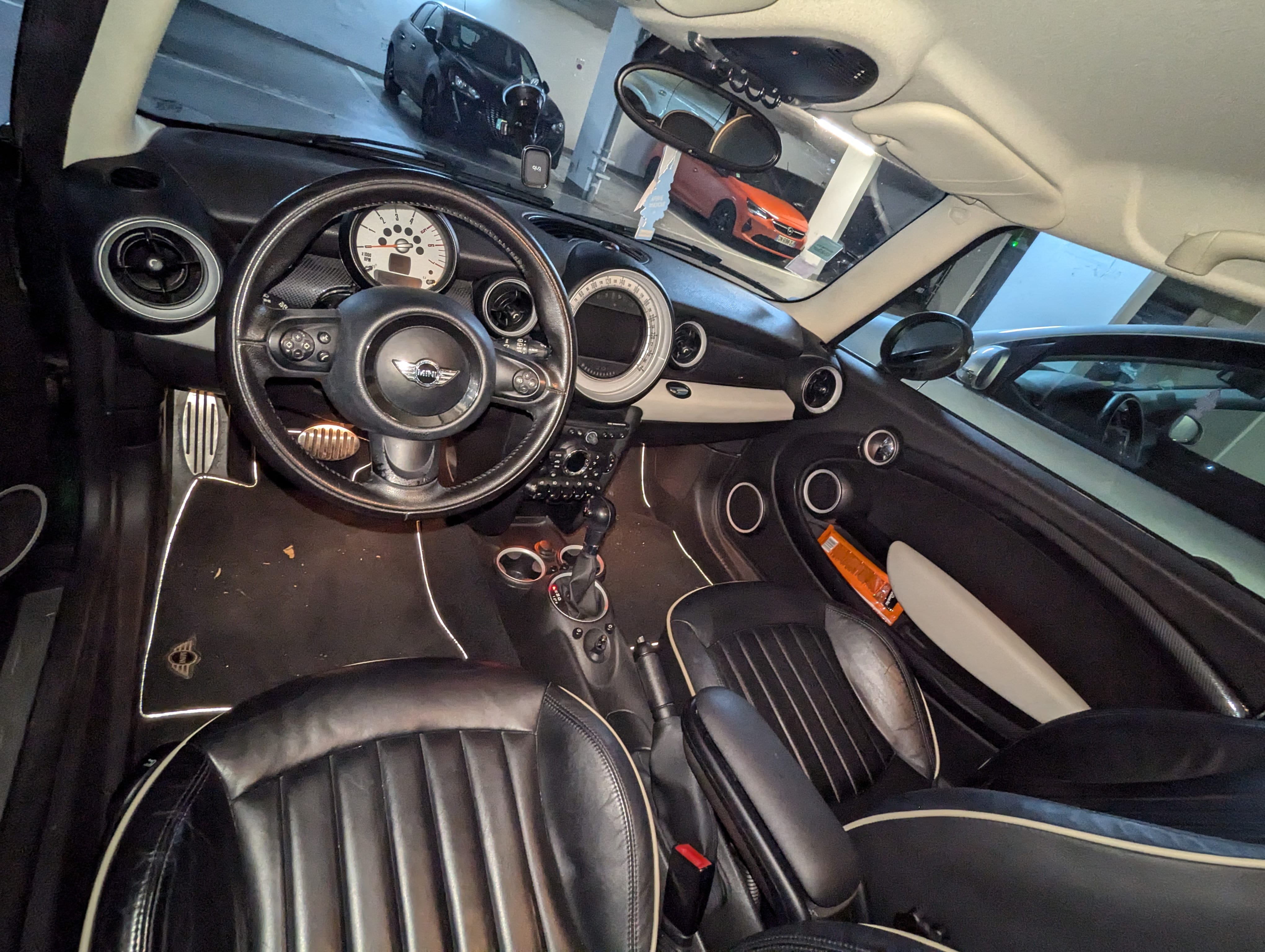 Mini Cooper SD 2.0L , 143 ch avec GPS