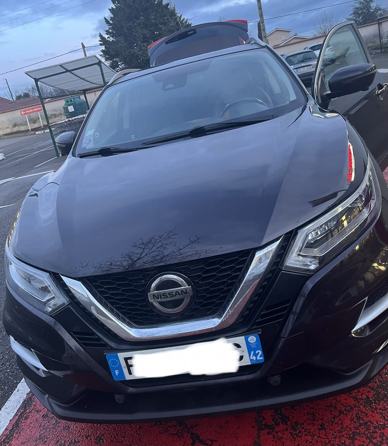 Nissan Qashqai+2 avec Pneus neige