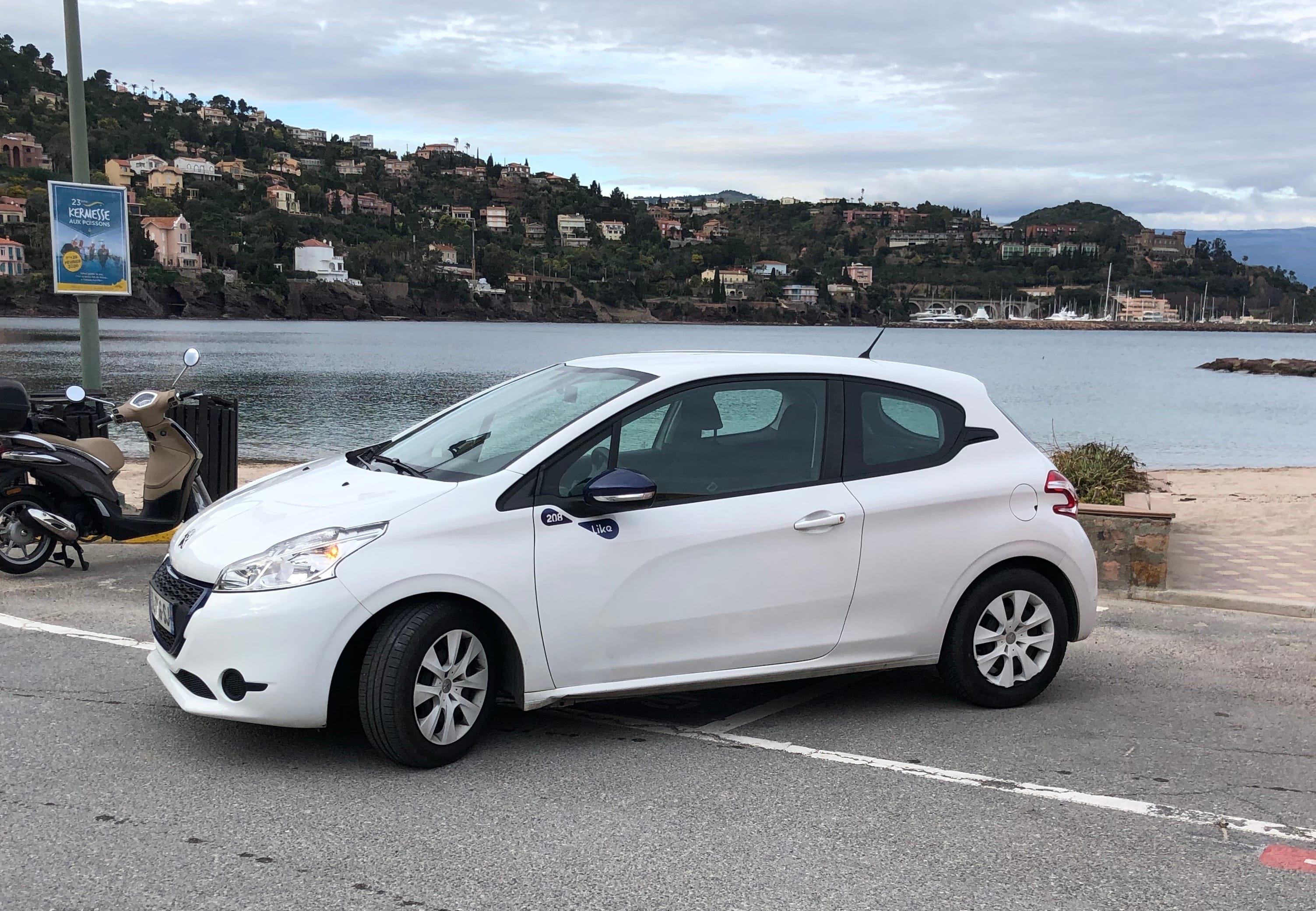 Peugeot 208 avec Régulateur de vitesse