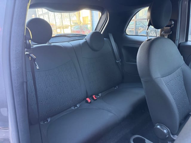 Fiat 500 Hybride avec Apple CarPlay