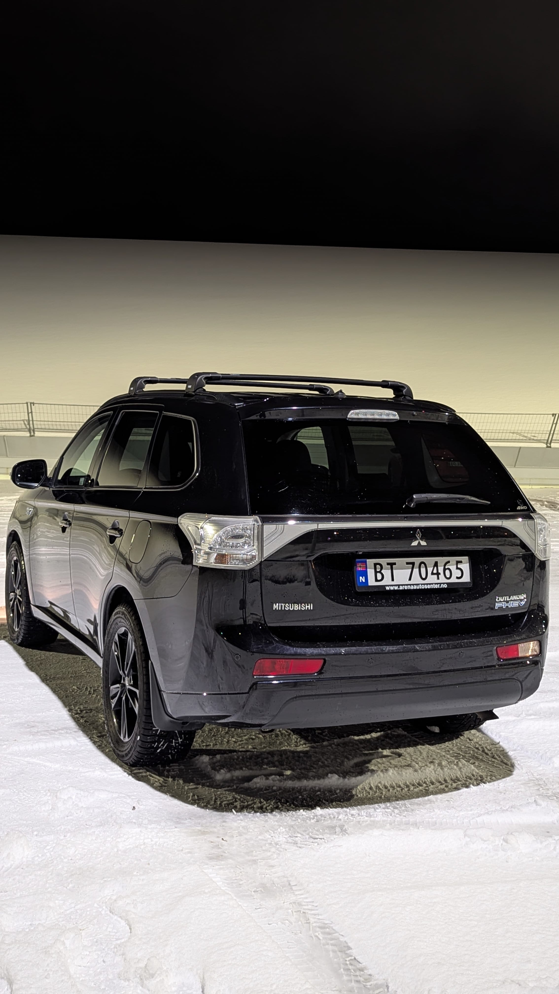 Mitsubishi Outlander PHEV SE med GPS