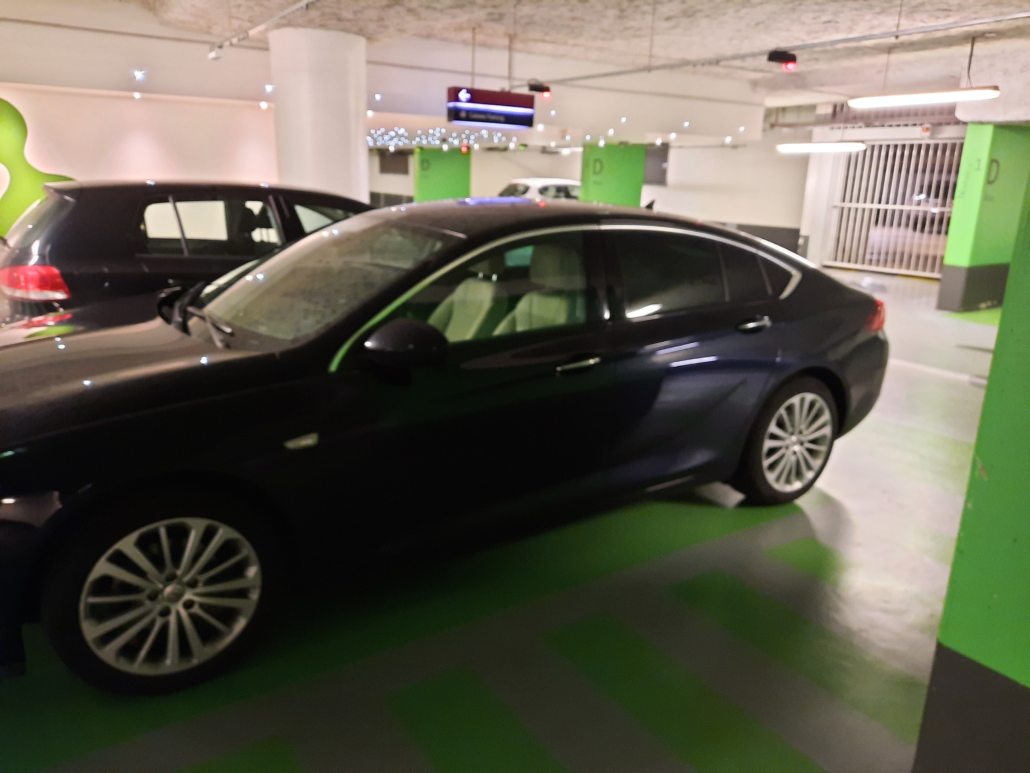 Opel Insignia 1.6 turbo avec Climatisation