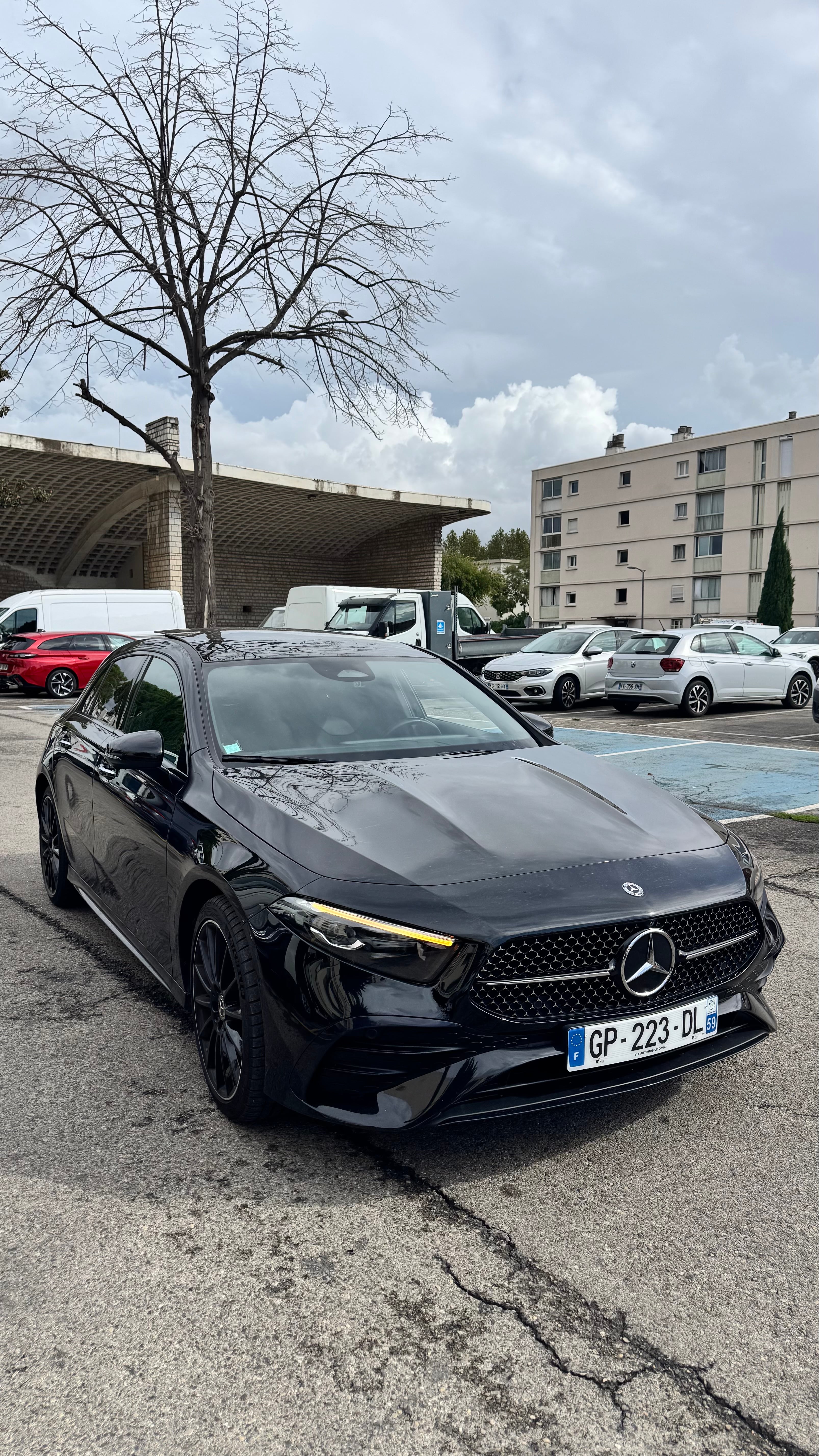 Mercedes-Benz Classe A 250 e, 2023, Essence 95 / Électrique (hybride), automatique
