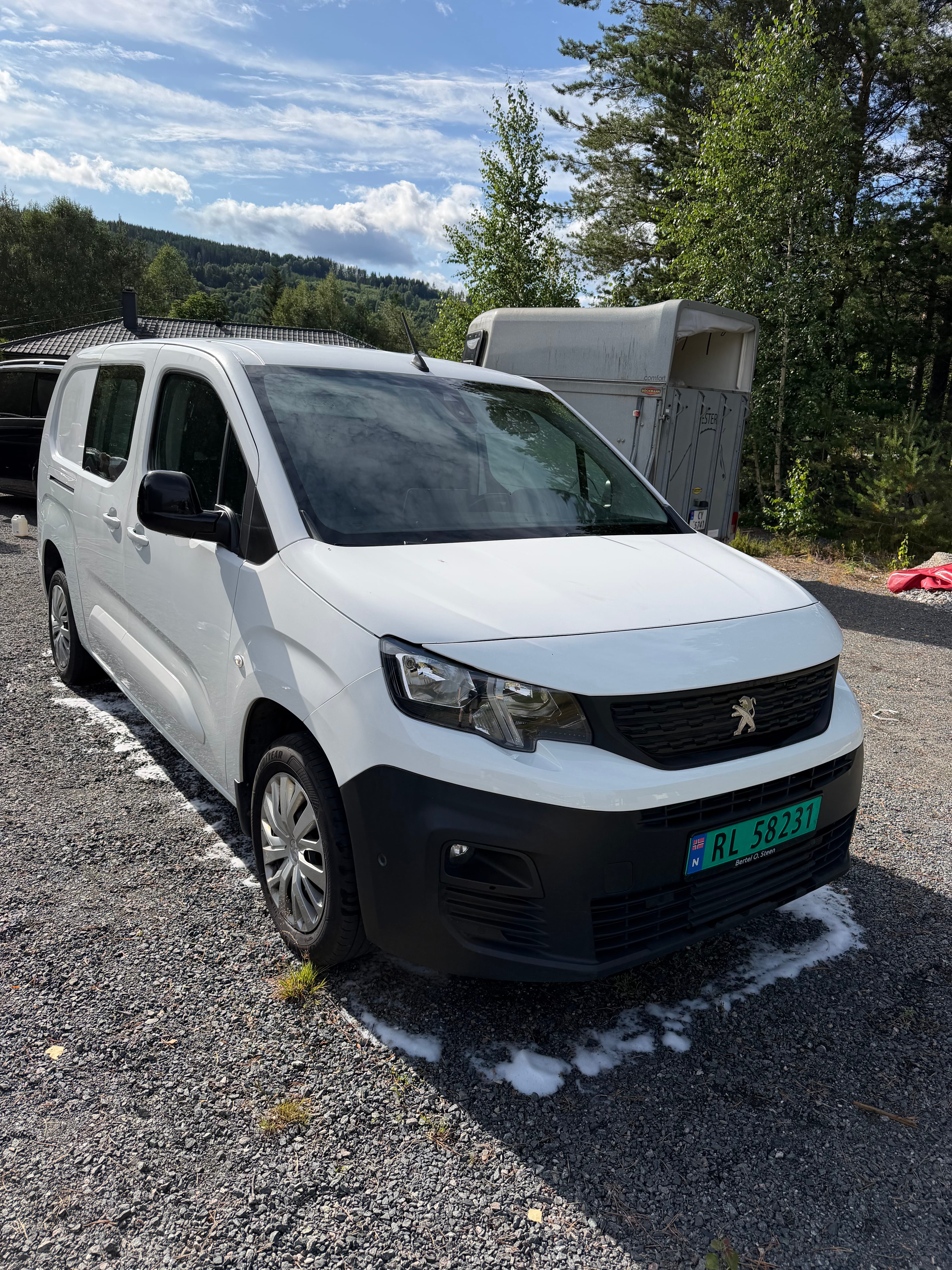 Peugeot Partner Varebil, 2021, Diesel, automatisk