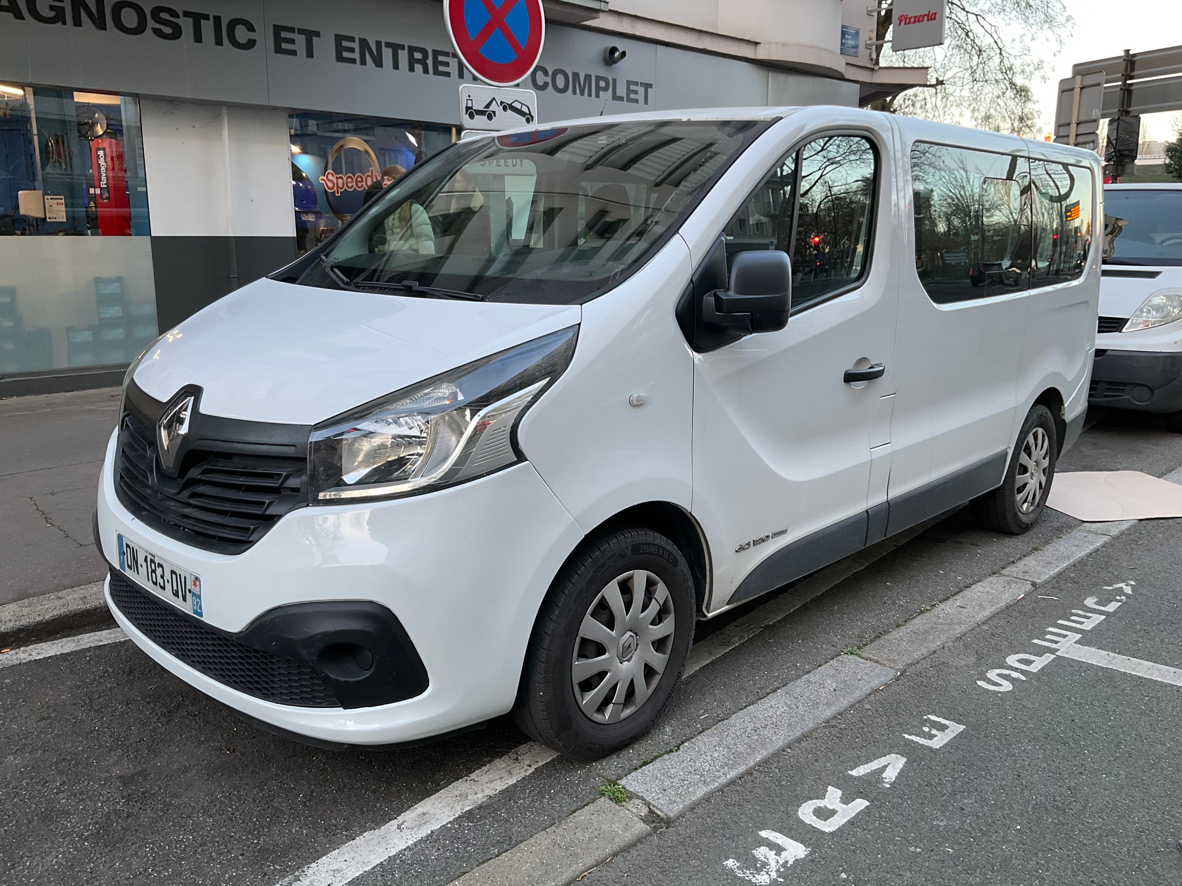Renault Trafic Passenger, 2015, Diesel, 9 places et plus