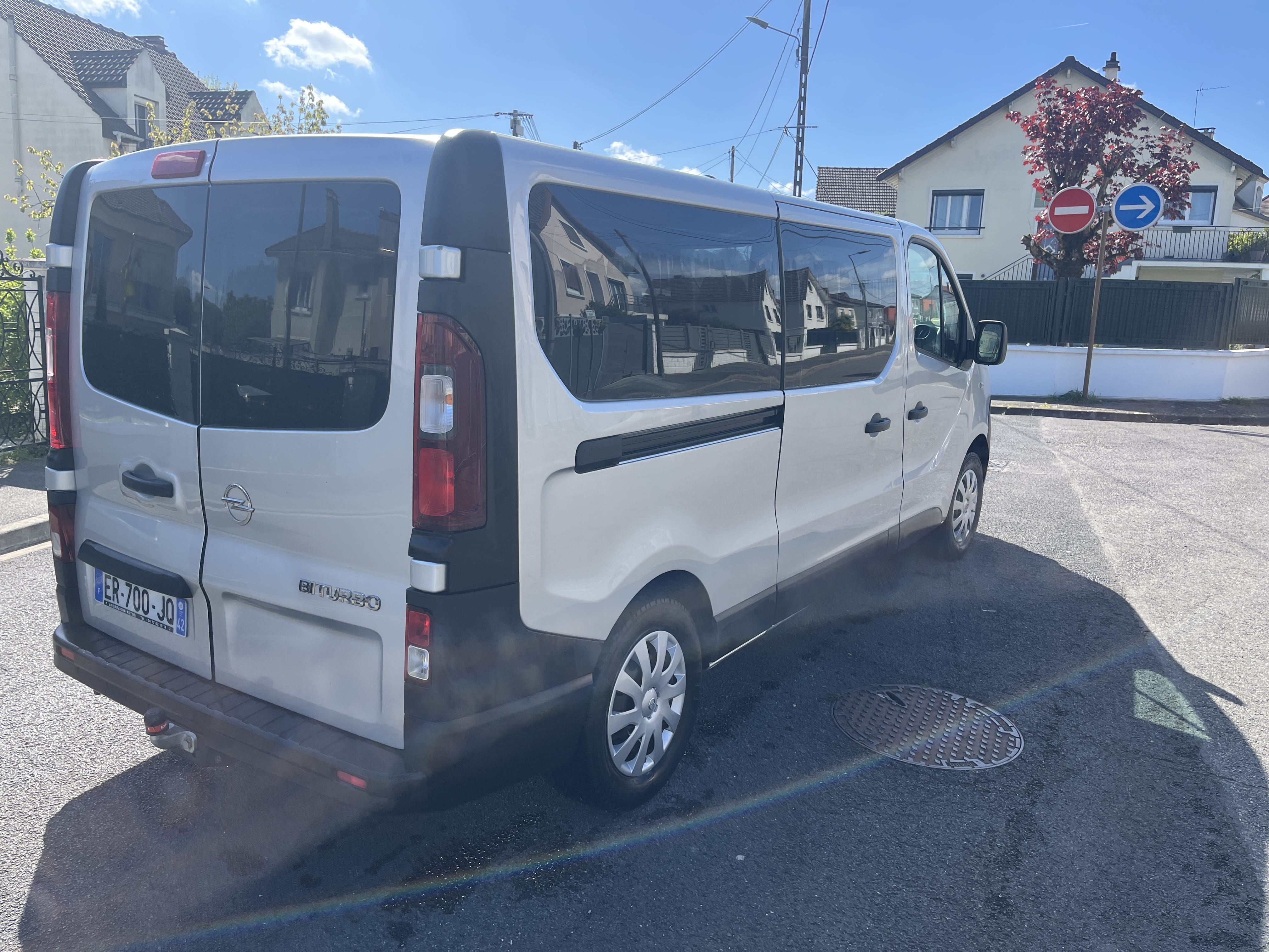 Opel Vivaro Combi avec Audio Bluetooth