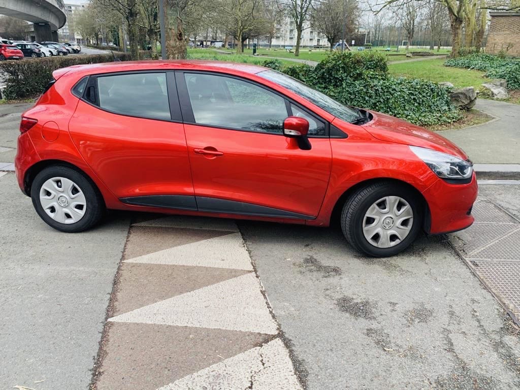 Renault Clio avec GPS