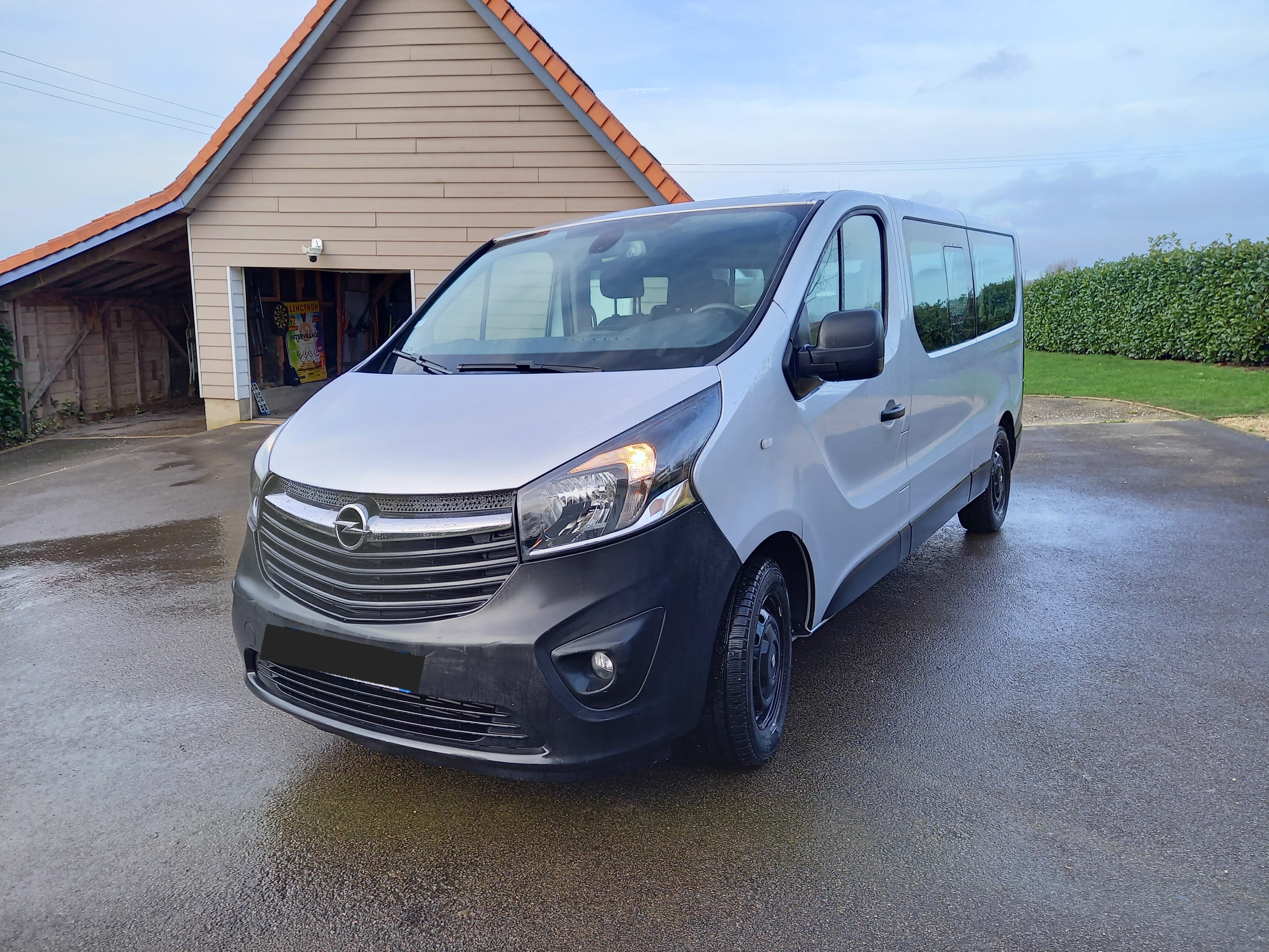 Opel Vivaro Combi, 2018, Diesel, 9 places et plus
