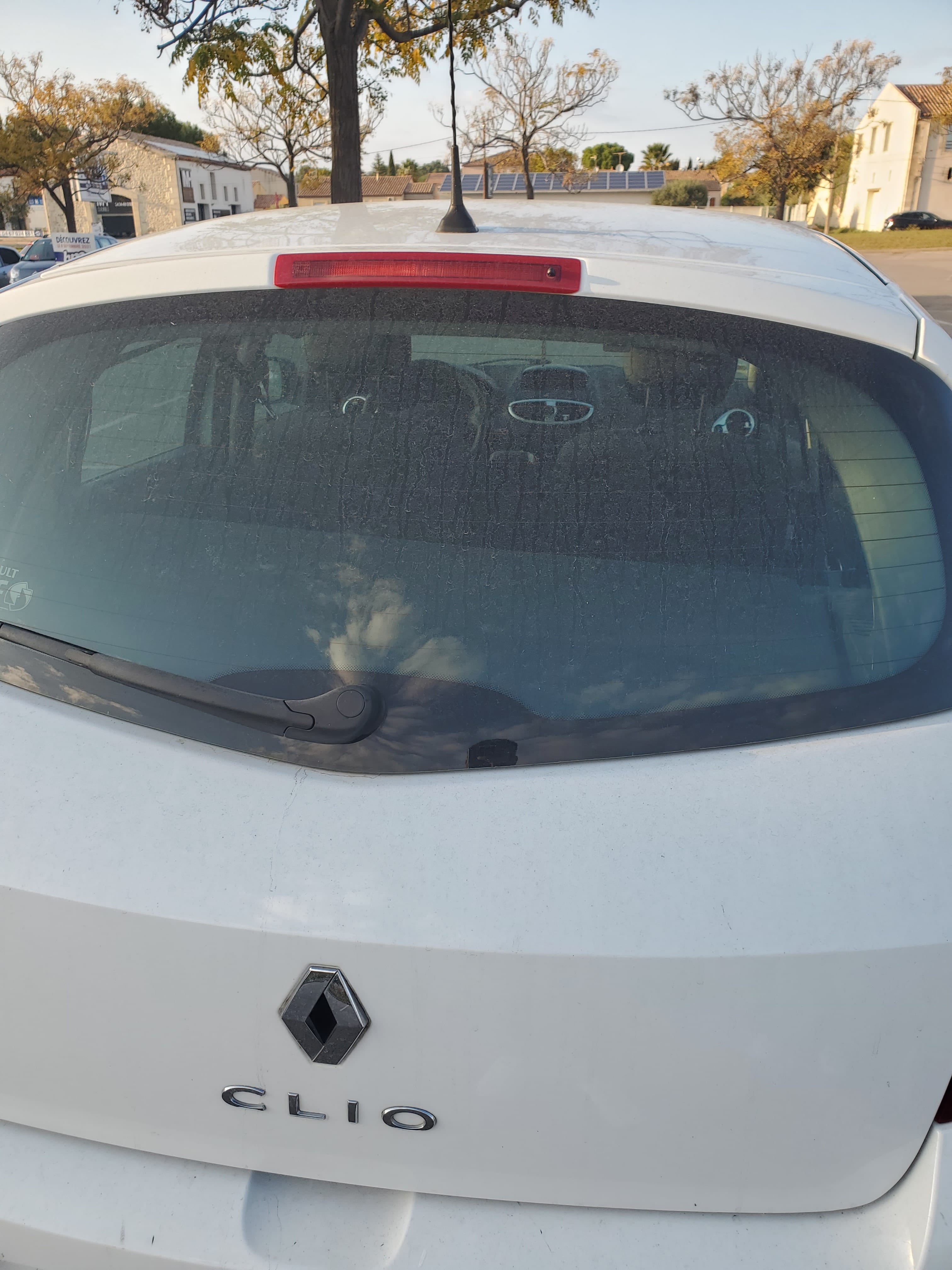 Renault Clio with Audio / iPod input