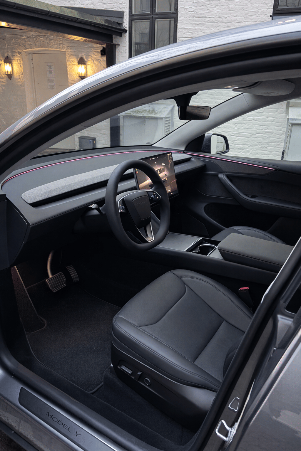 Tesla Model Y Long Range with Cruise control