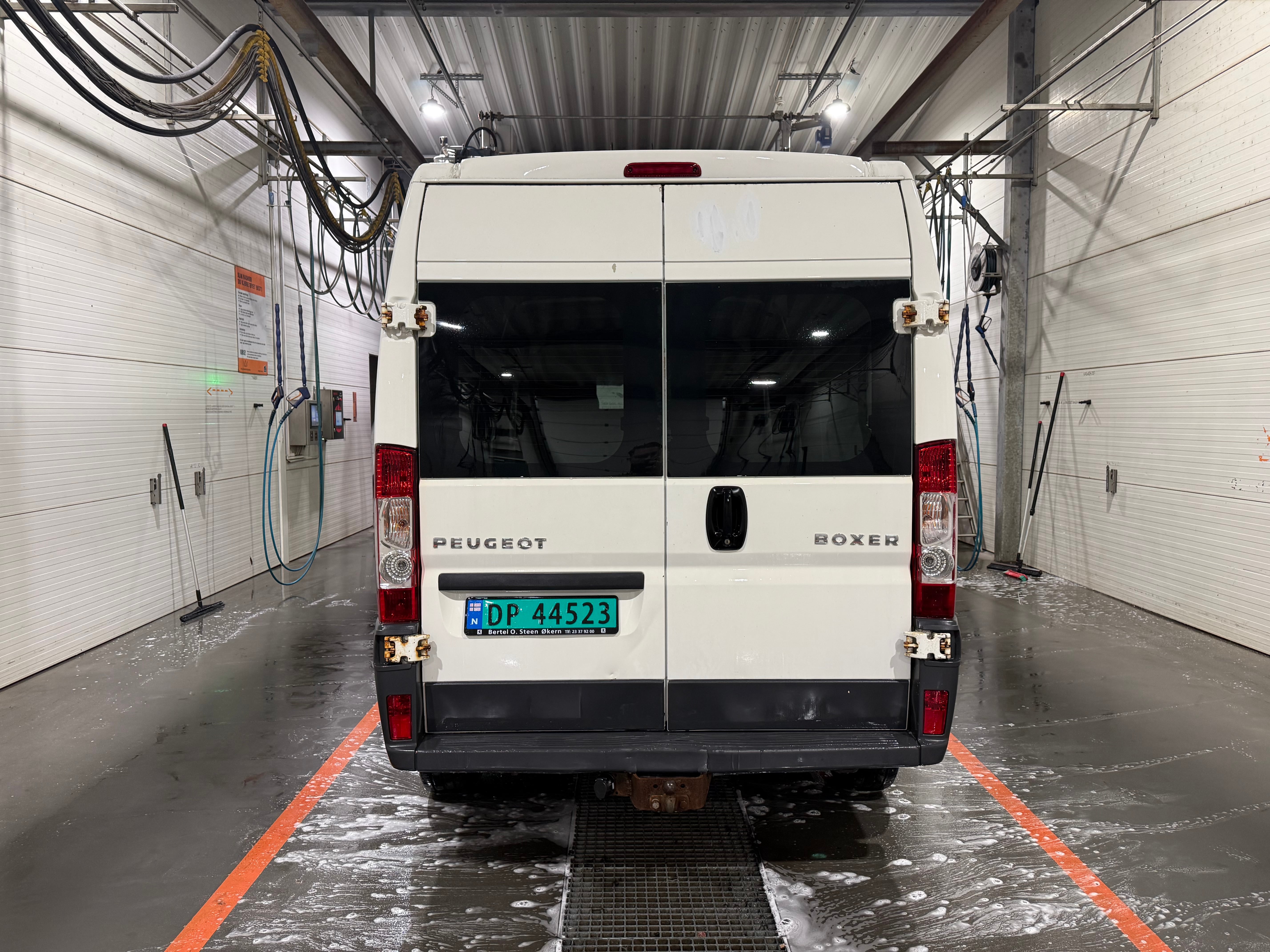 Peugeot Boxer L3H2 - Reservert plass! with USB charging ports