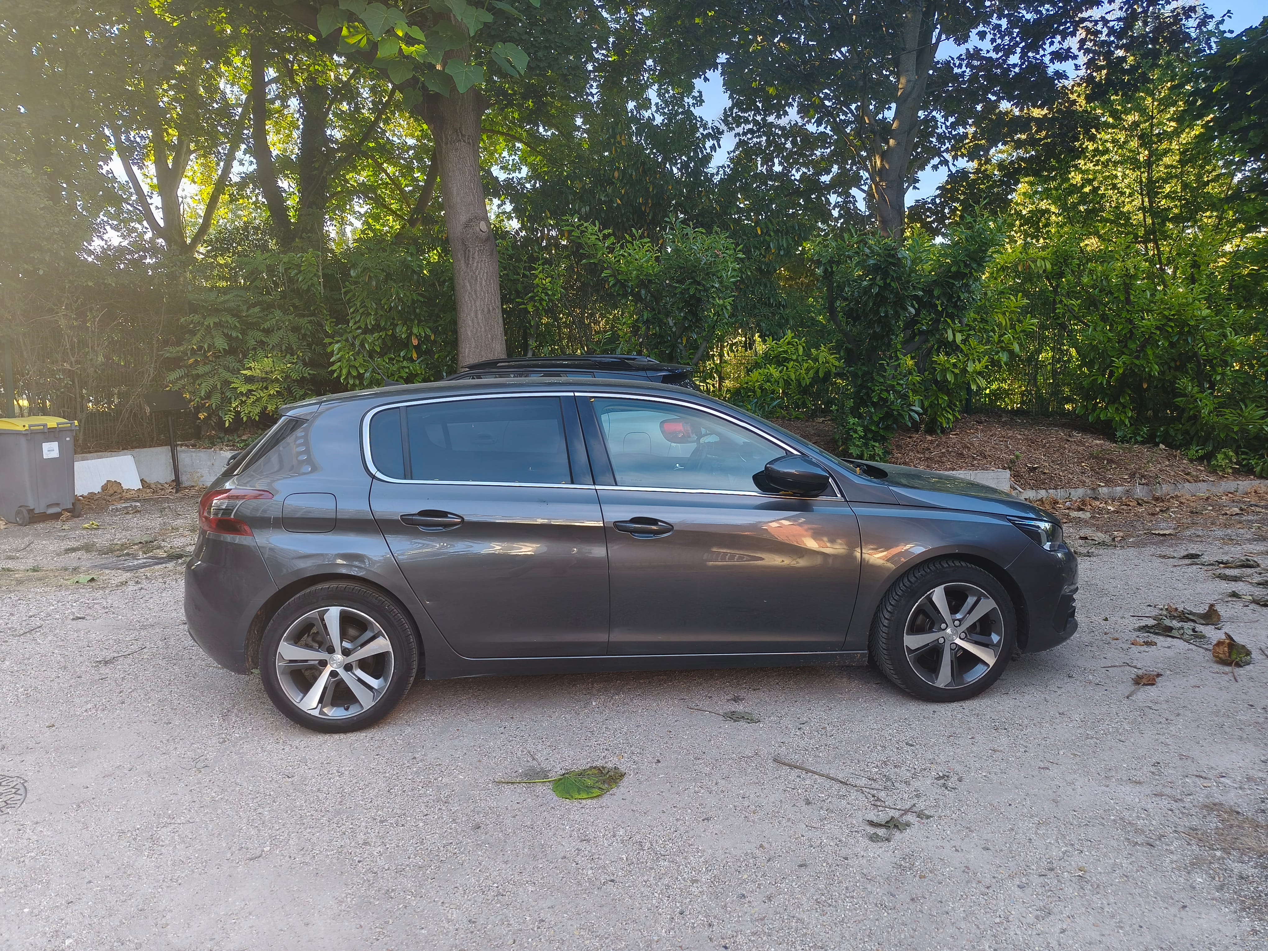 Peugeot 308 avec Climatisation
