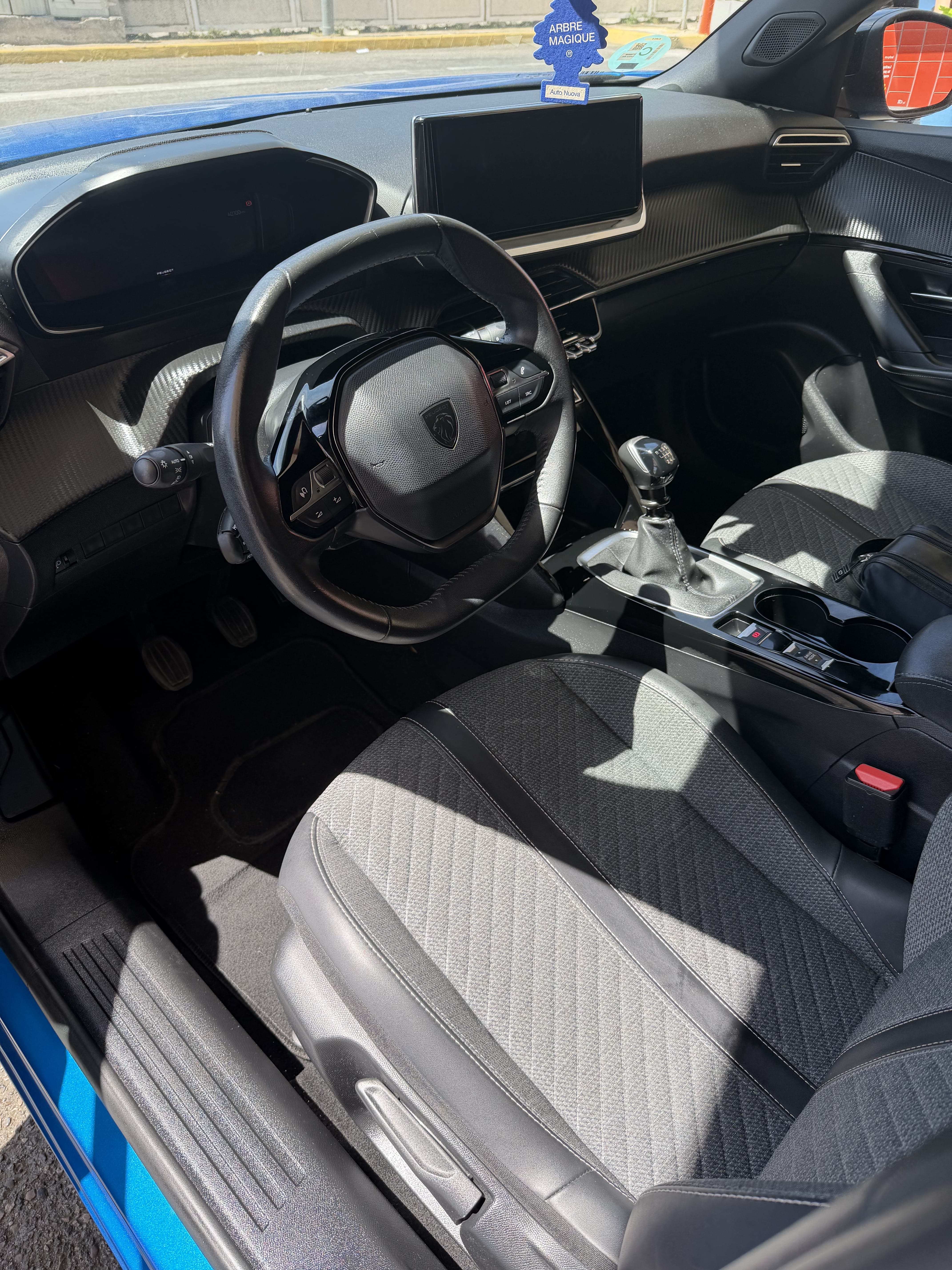 Peugeot 2008 con Cámara de marcha atrás