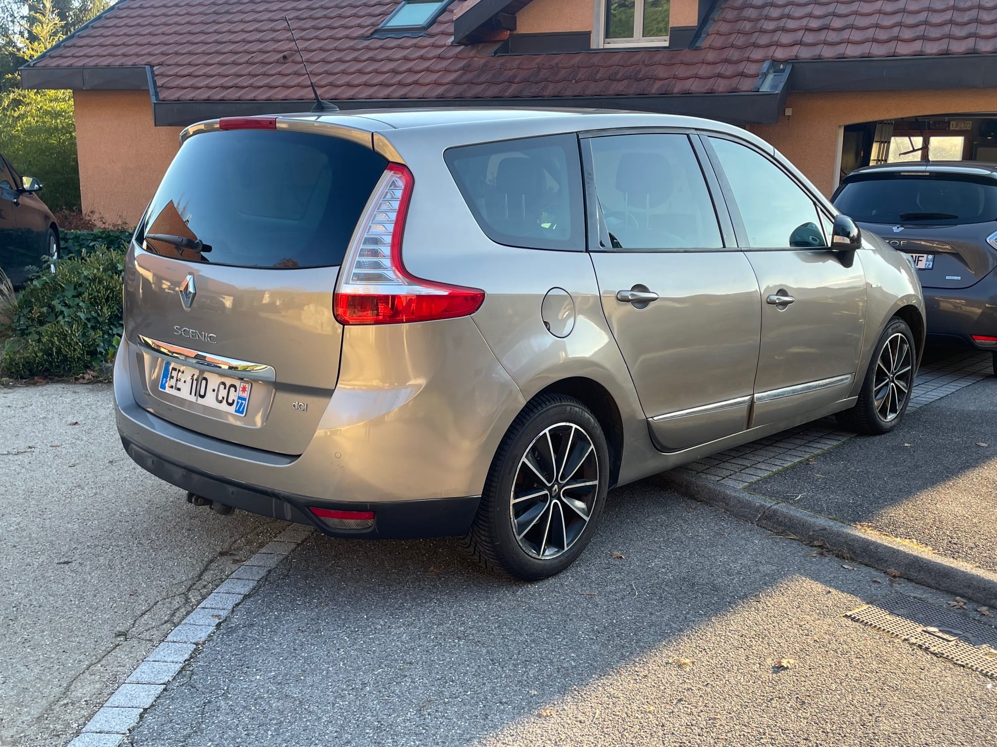 Renault Mégane Scenic 7 places avec GPS