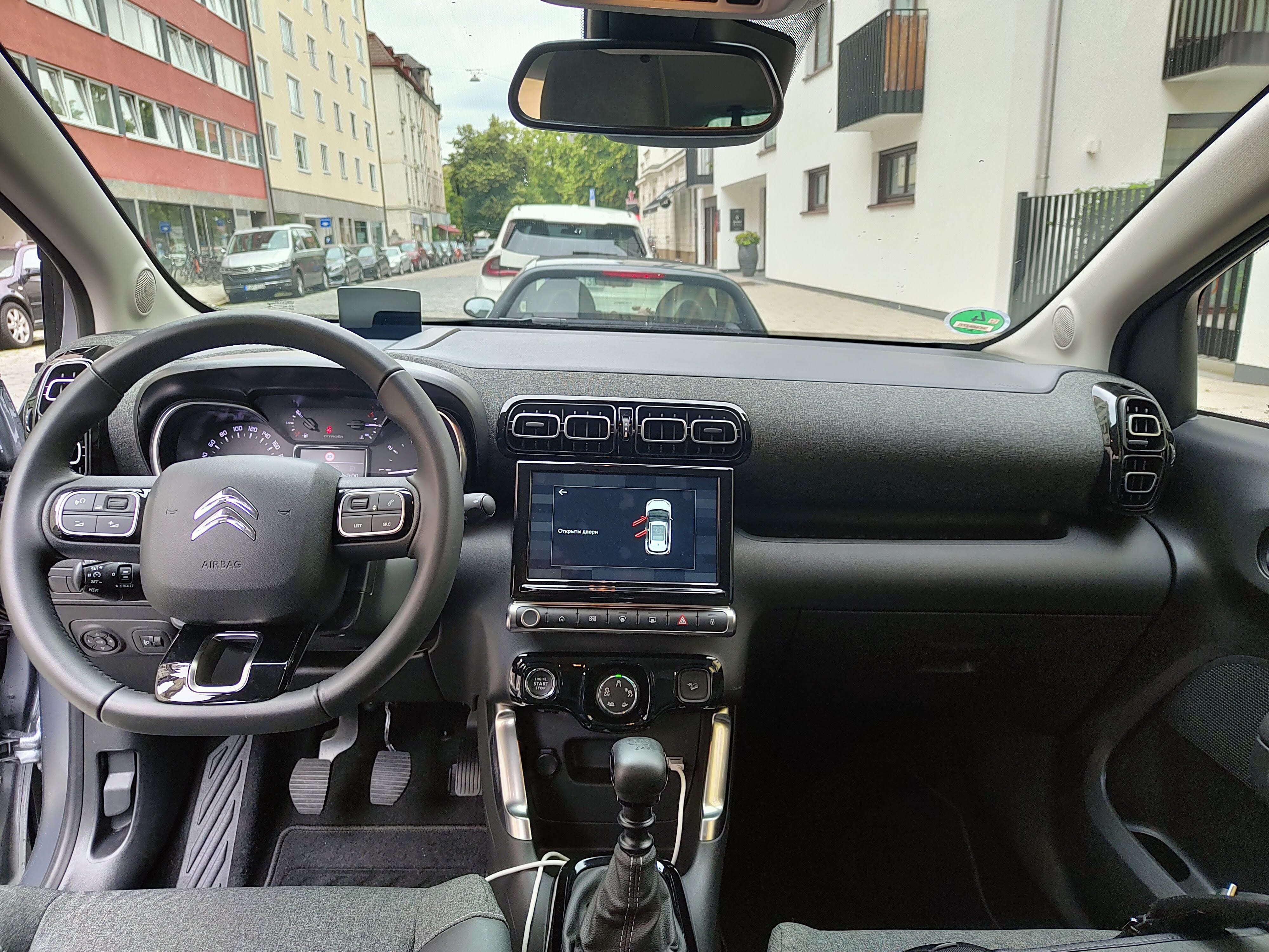 Citroen C3 Aircross 2022 – 24/7 Keyless, Near U-Bahn Rotkreuzplatz mit Bluetooth-Audio