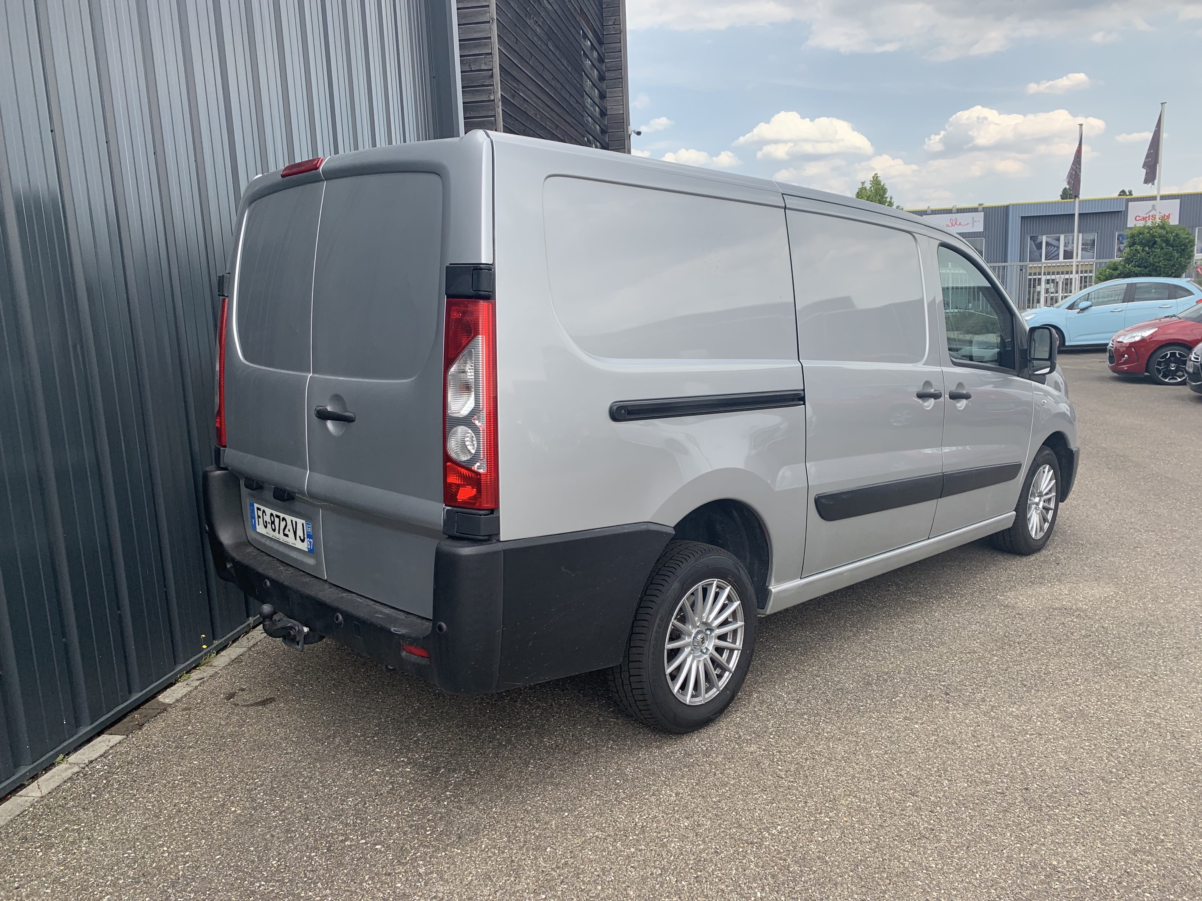 Peugeot Expert 2.0 HDI 163cv BOITE AUTOMATIQUE L2H1 avec Régulateur de vitesse