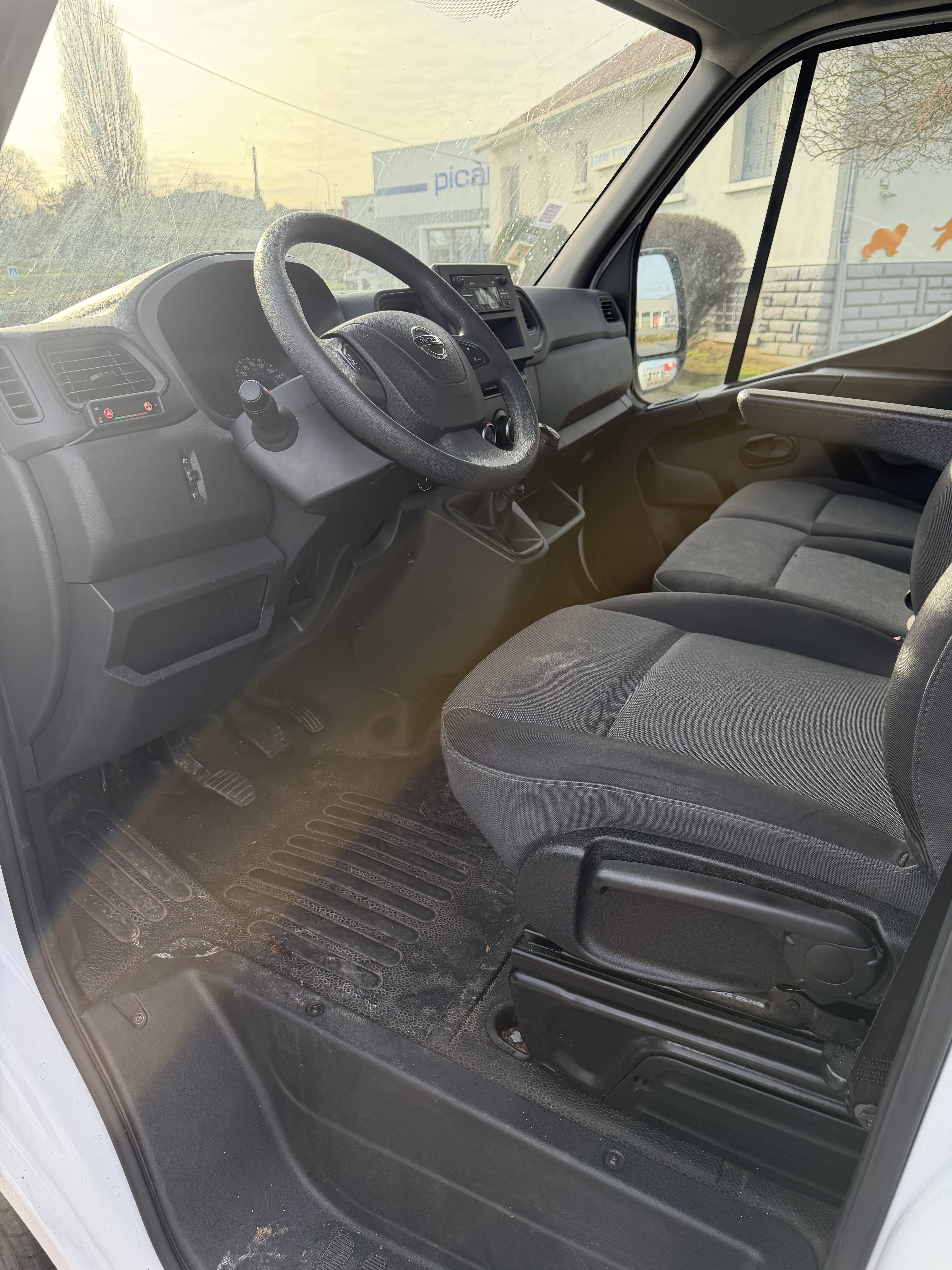 Nissan NV400 ( MASTER)
