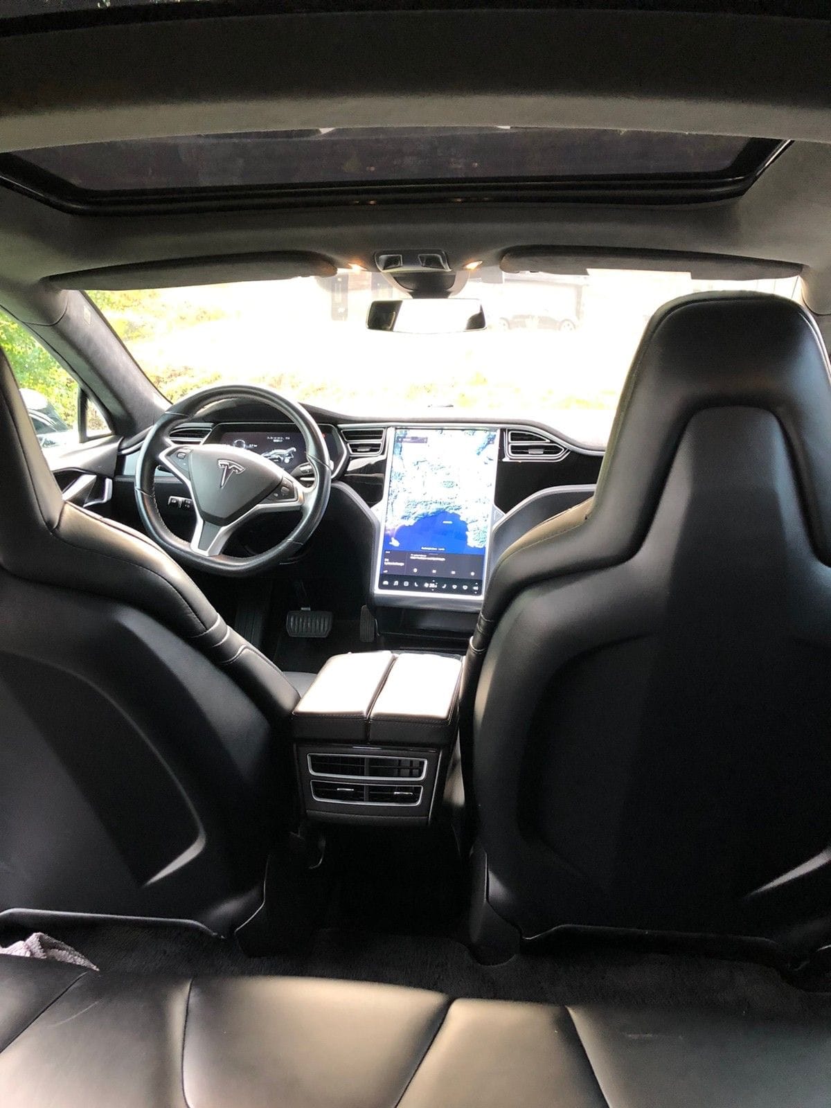 Tesla Model S Gratis superlading med Cruisekontroll