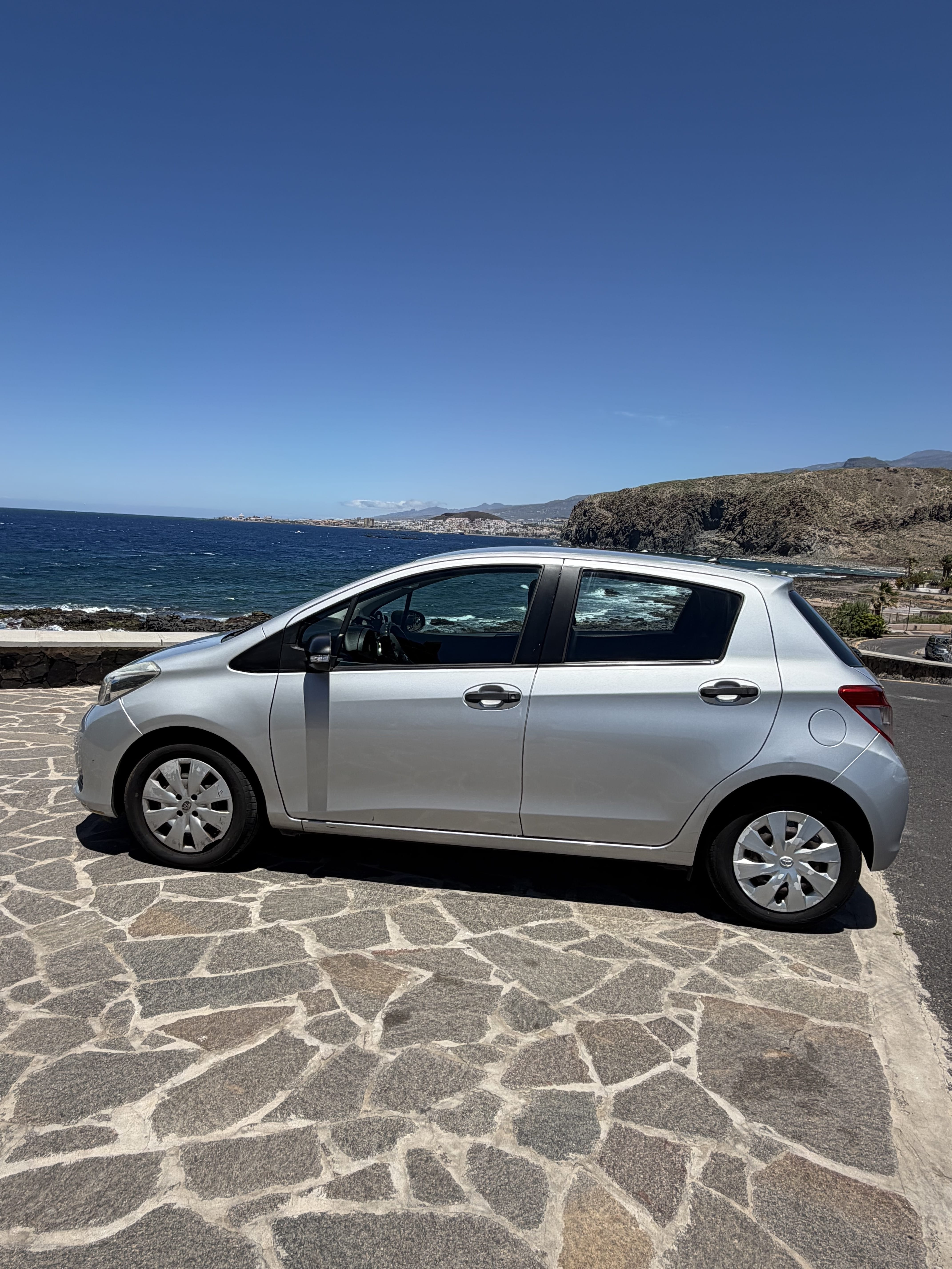 Toyota Yaris con Aire acondicionado