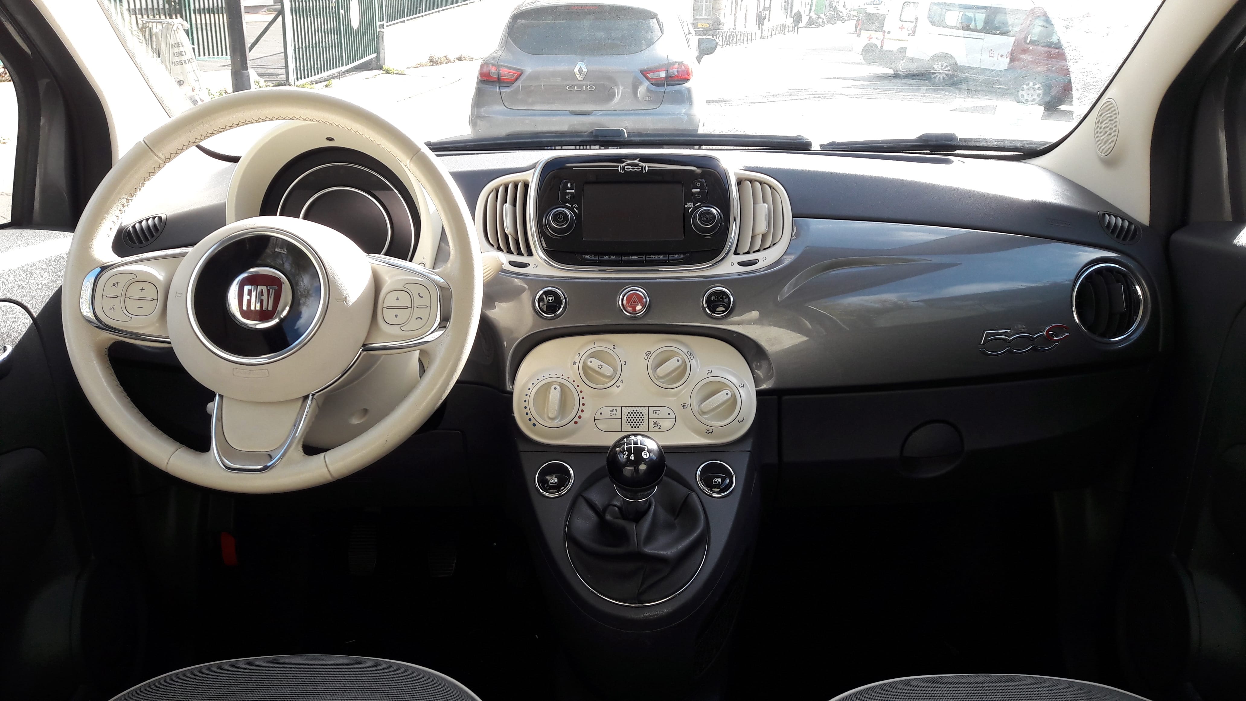 Fiat 500 C Décapotable avec Entrée audio / iPod