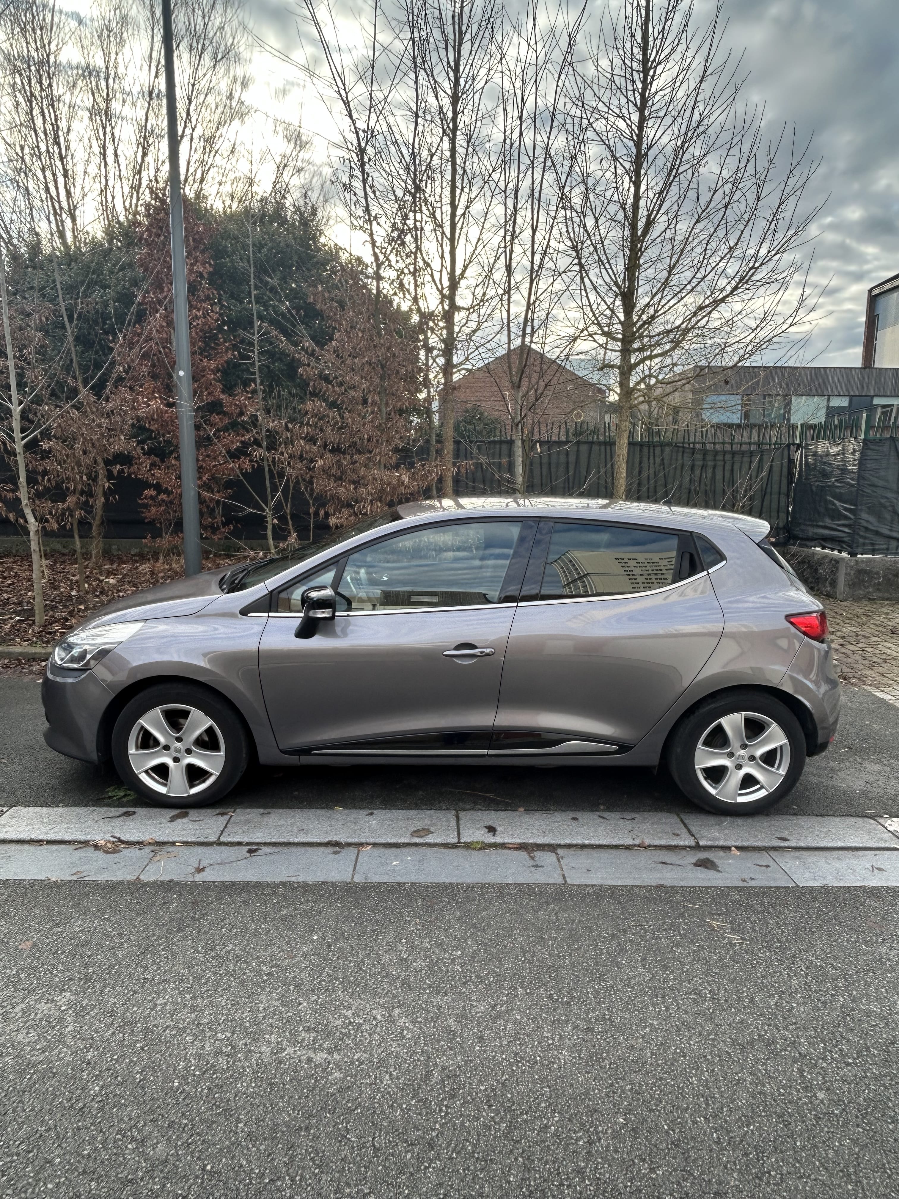 Renault Clio 0.9 Tce 90ch INTENS avec Climatisation