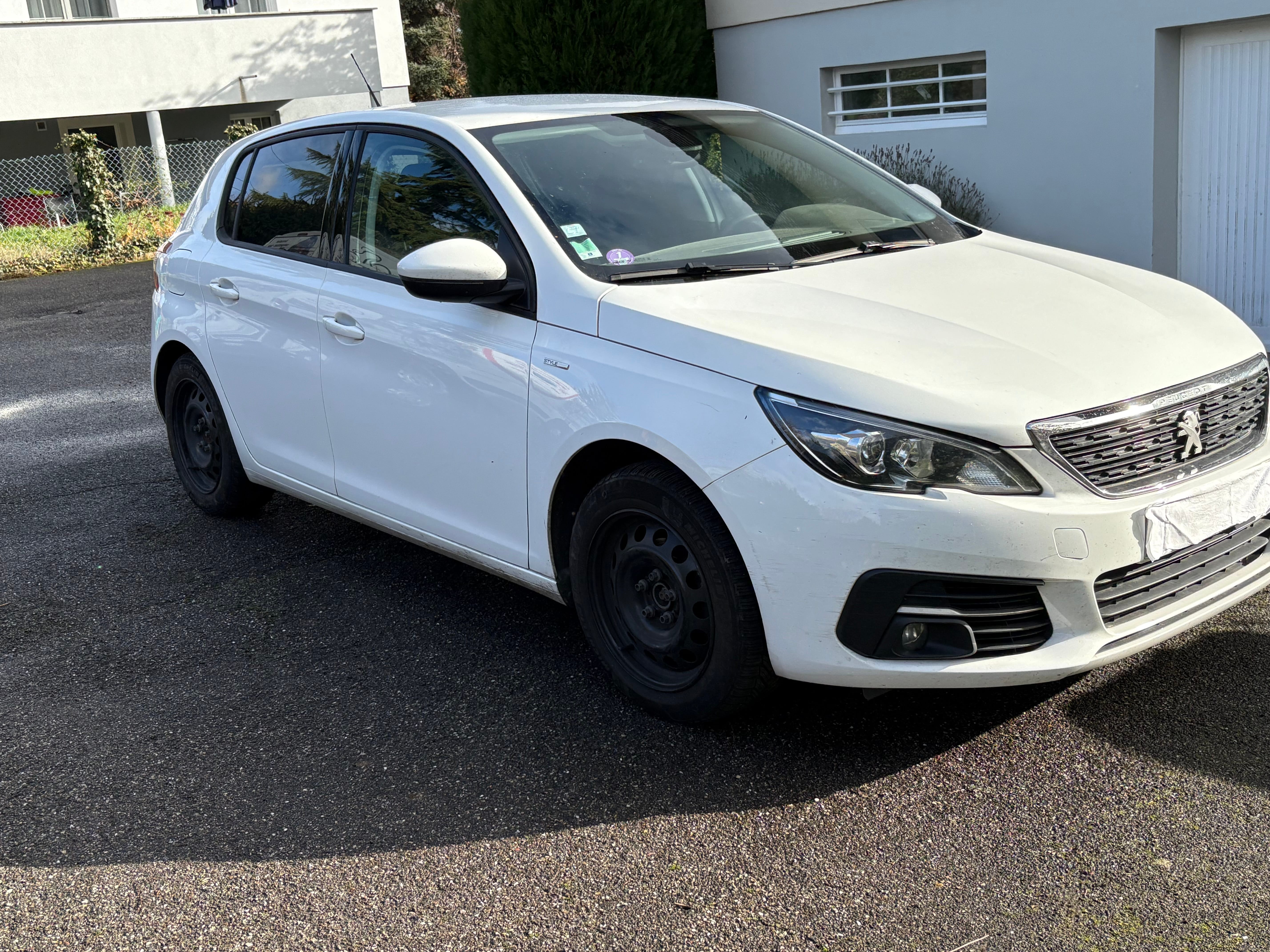 Peugeot 308, 2020, Essence 95