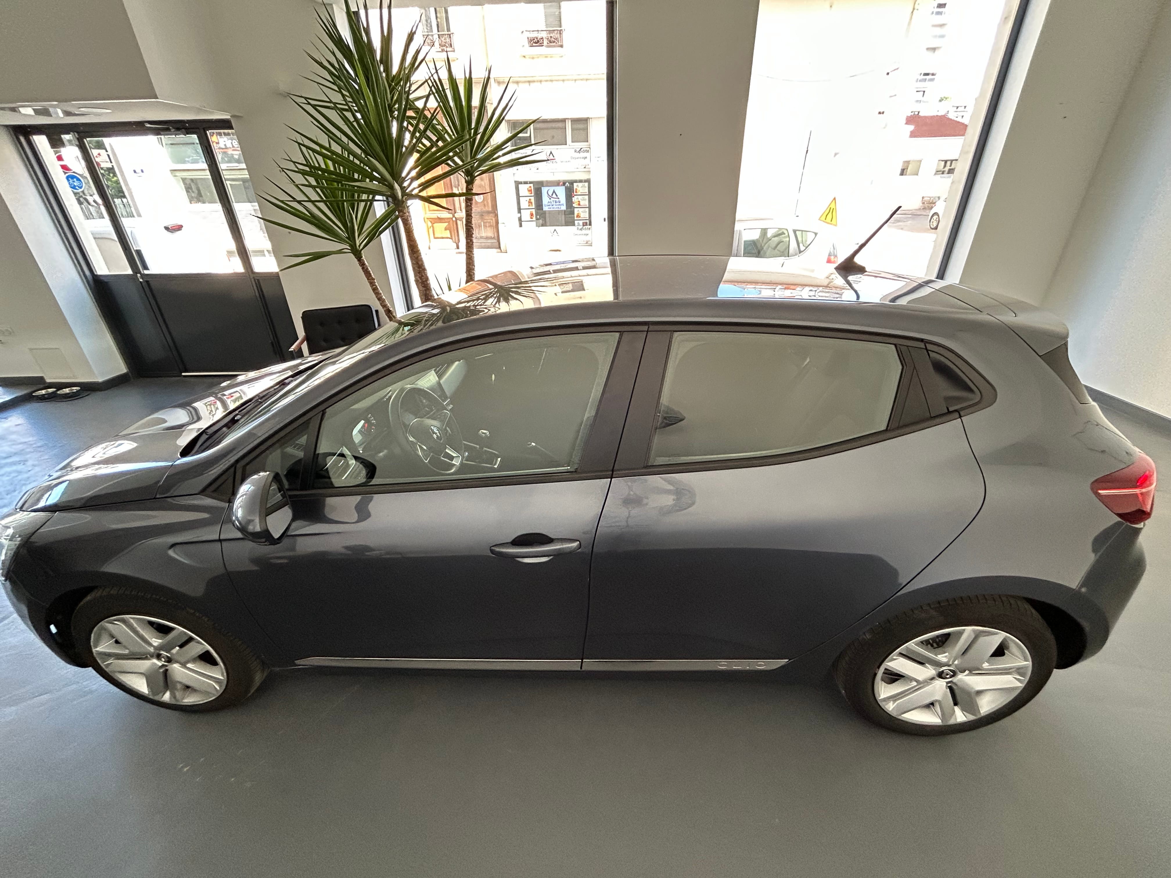 Renault Clio avec Climatisation
