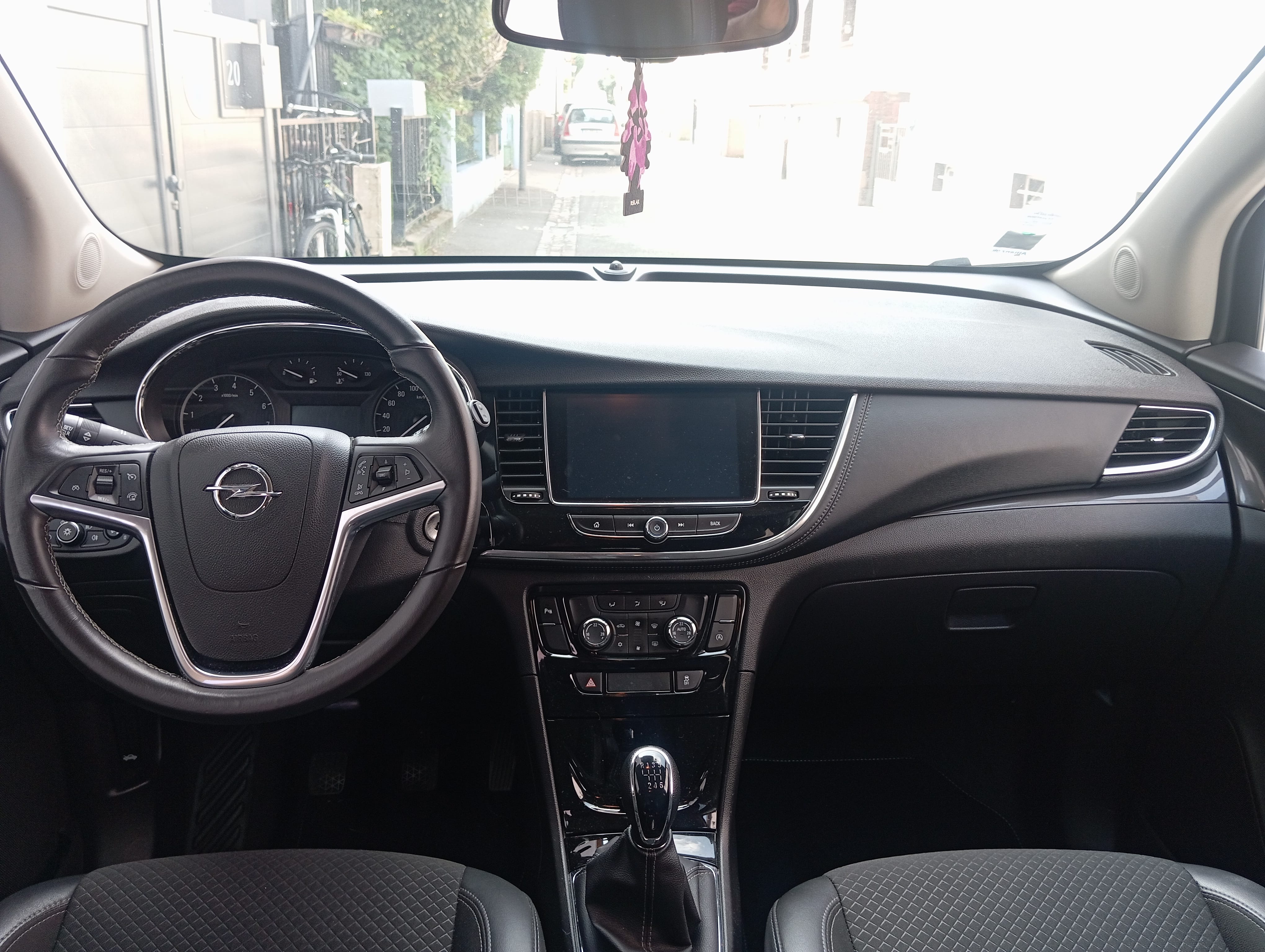 Opel Mokka avec Siège bébé