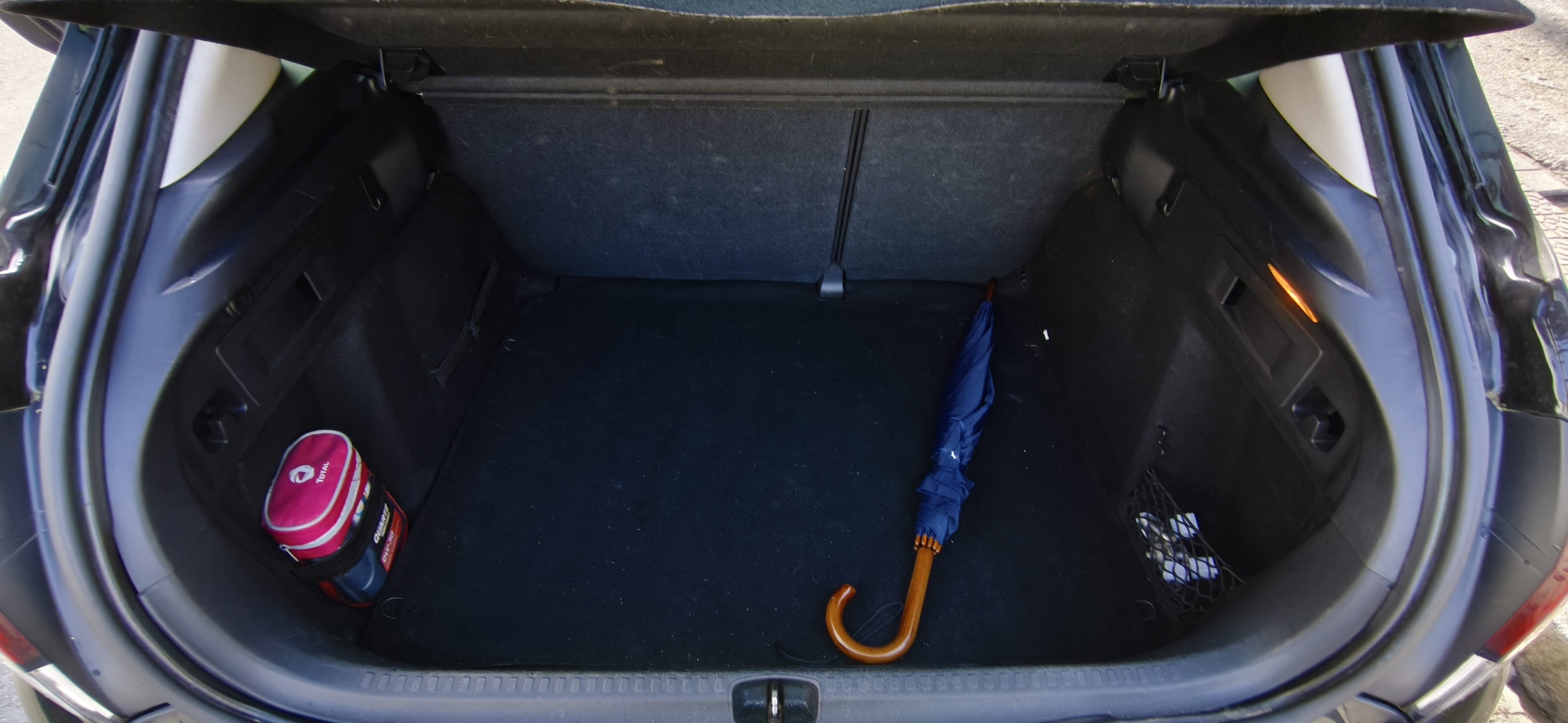 Citroen C4 mit USB-Ladeanschlüsse