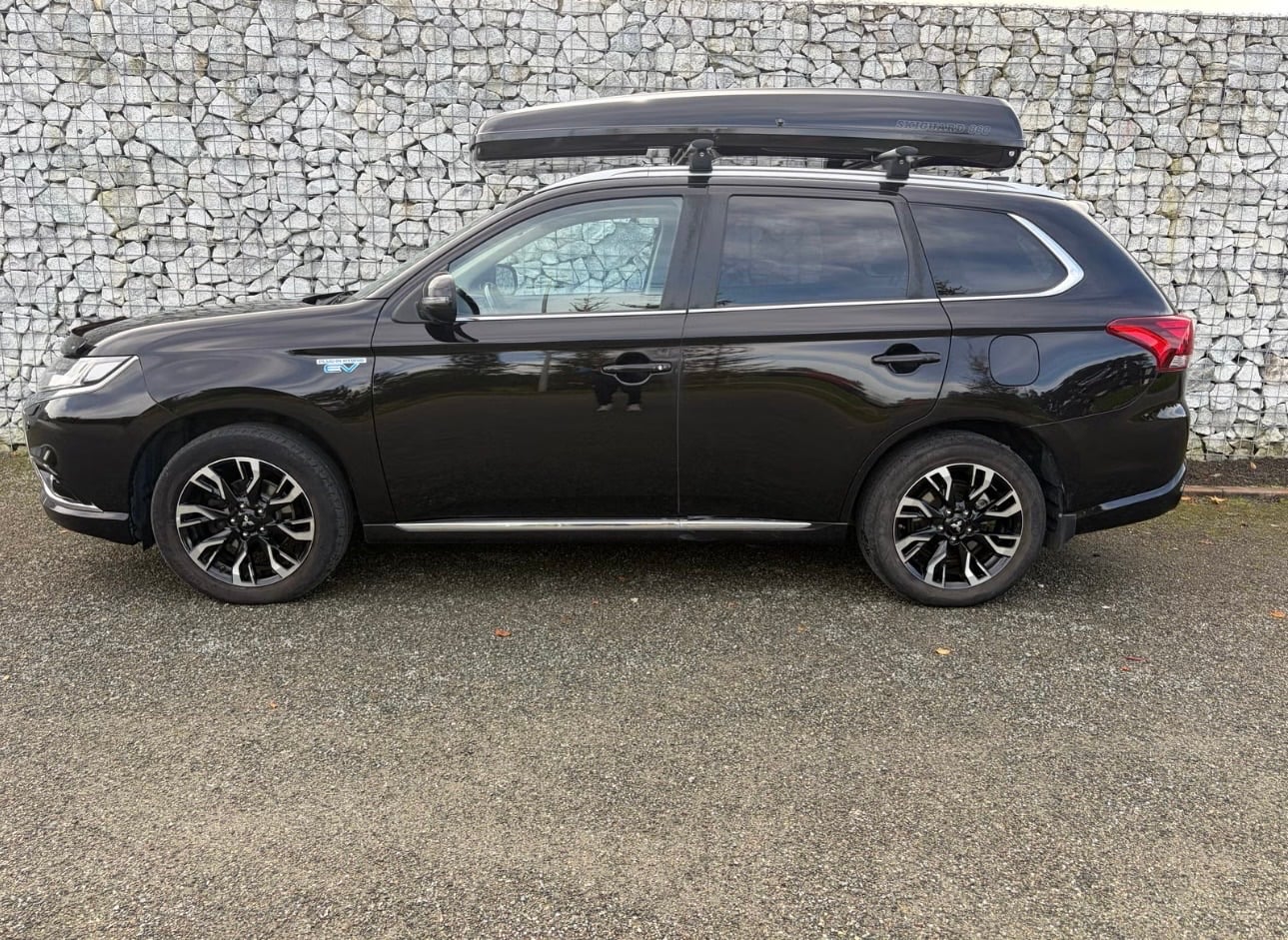 Mitsubishi Outlander PHEV SE med Aircondition