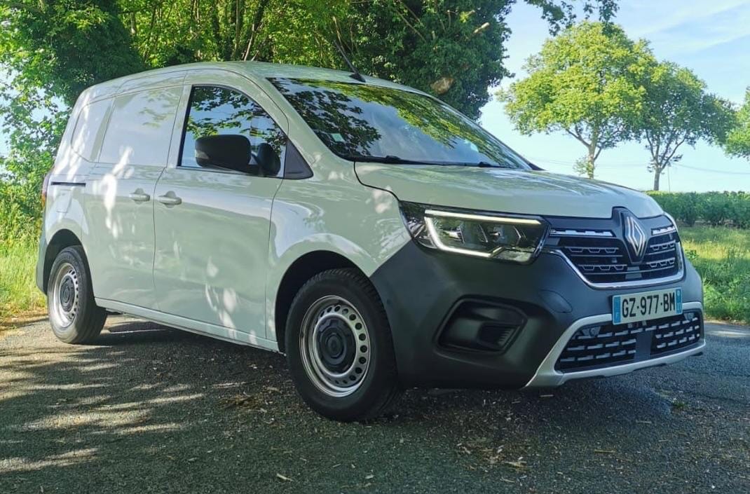 Renault Kangoo Van avec Apple CarPlay
