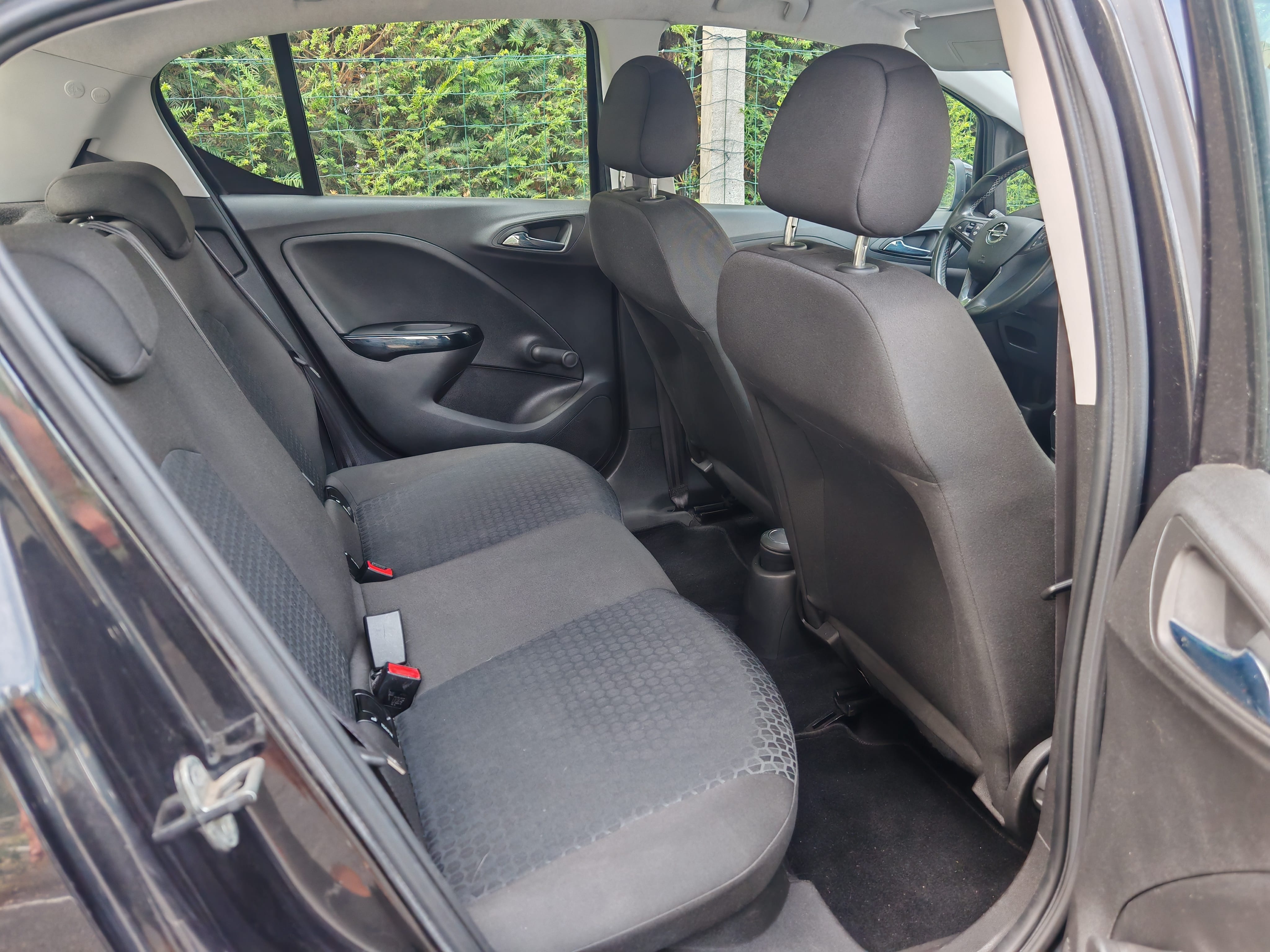 Opel Corsa 1.4 turbo 100cv avec Port USB