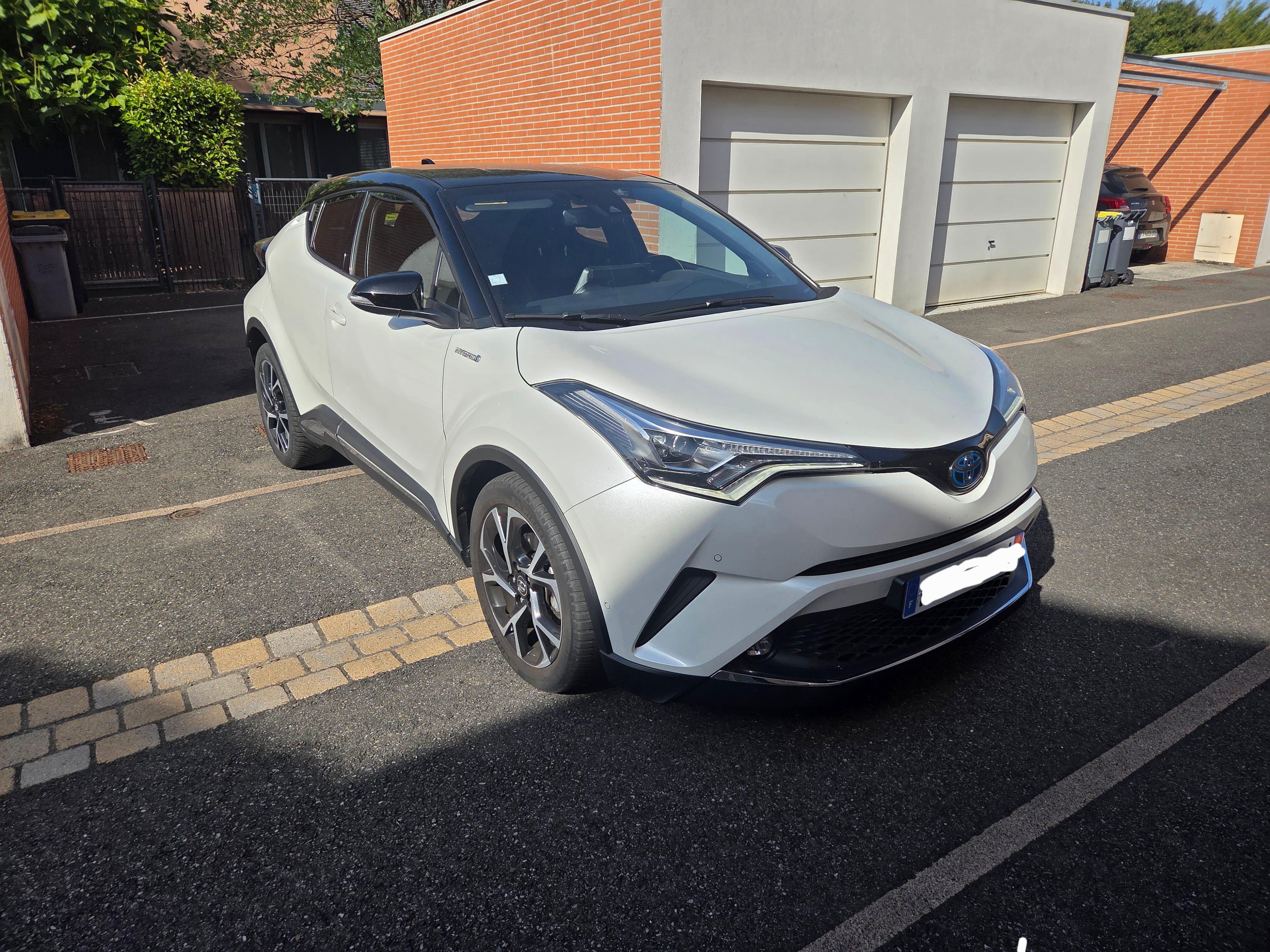 Toyota C-HR Hybrid met Apple CarPlay