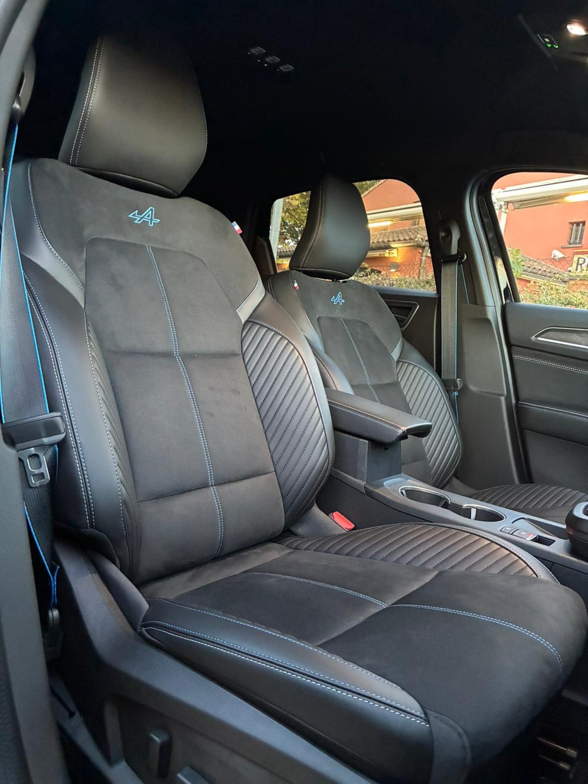 Renault Arkana E-Tech avec GPS