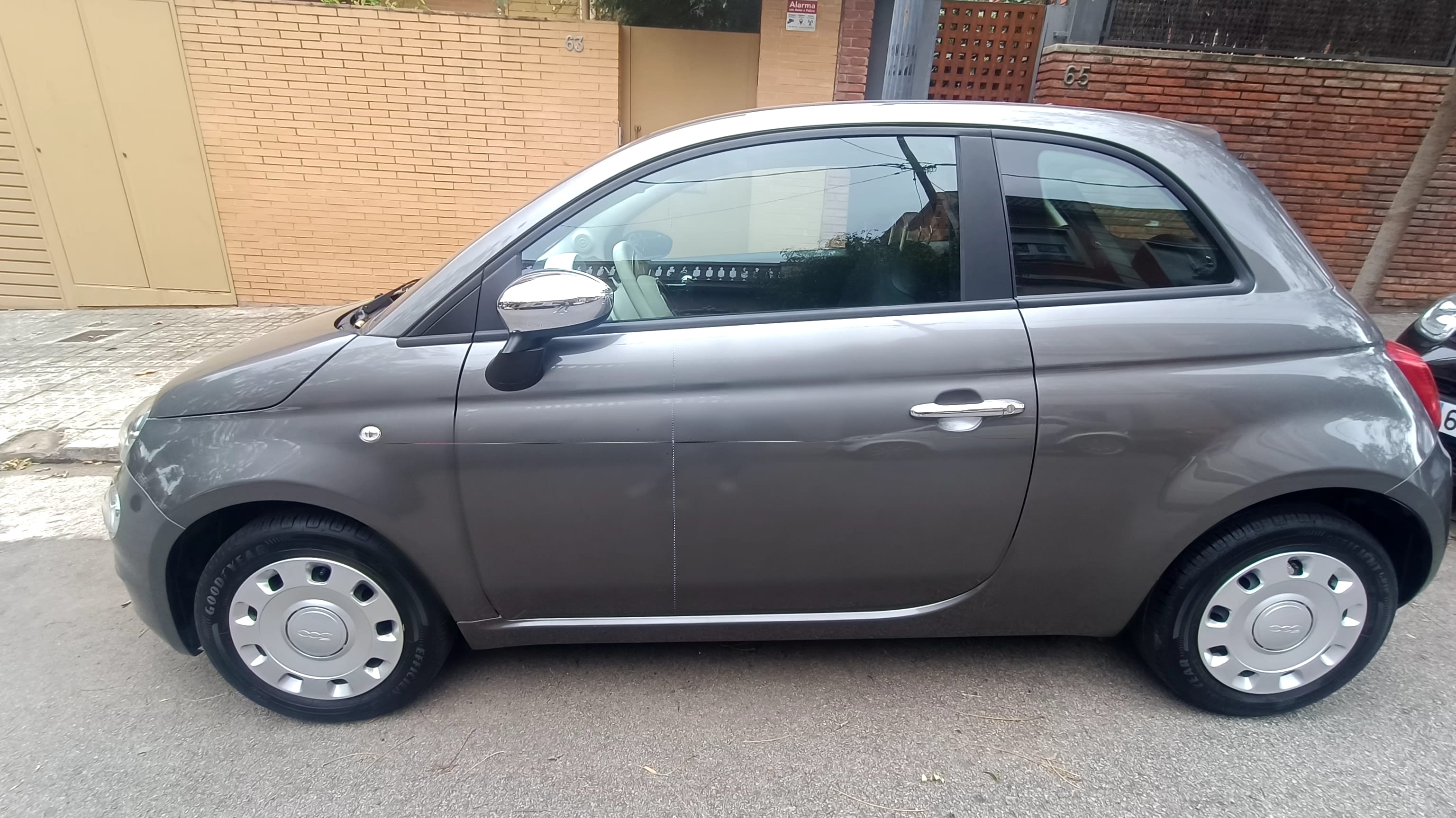 Fiat 500 Híbrido with Air conditioning